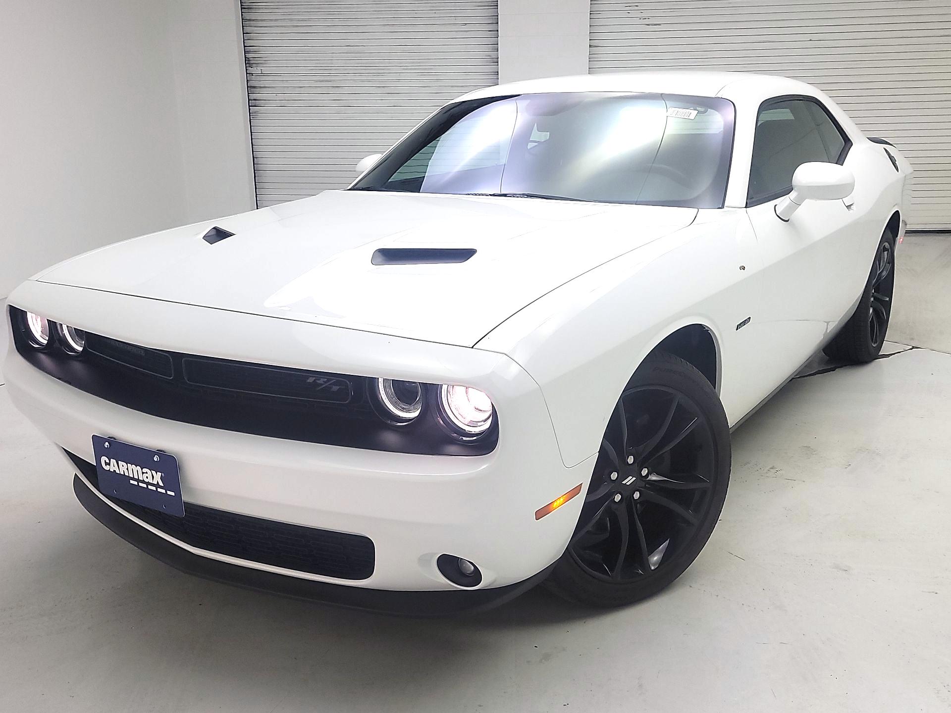Thumbnail: 2018 Dodge Challenger - 3