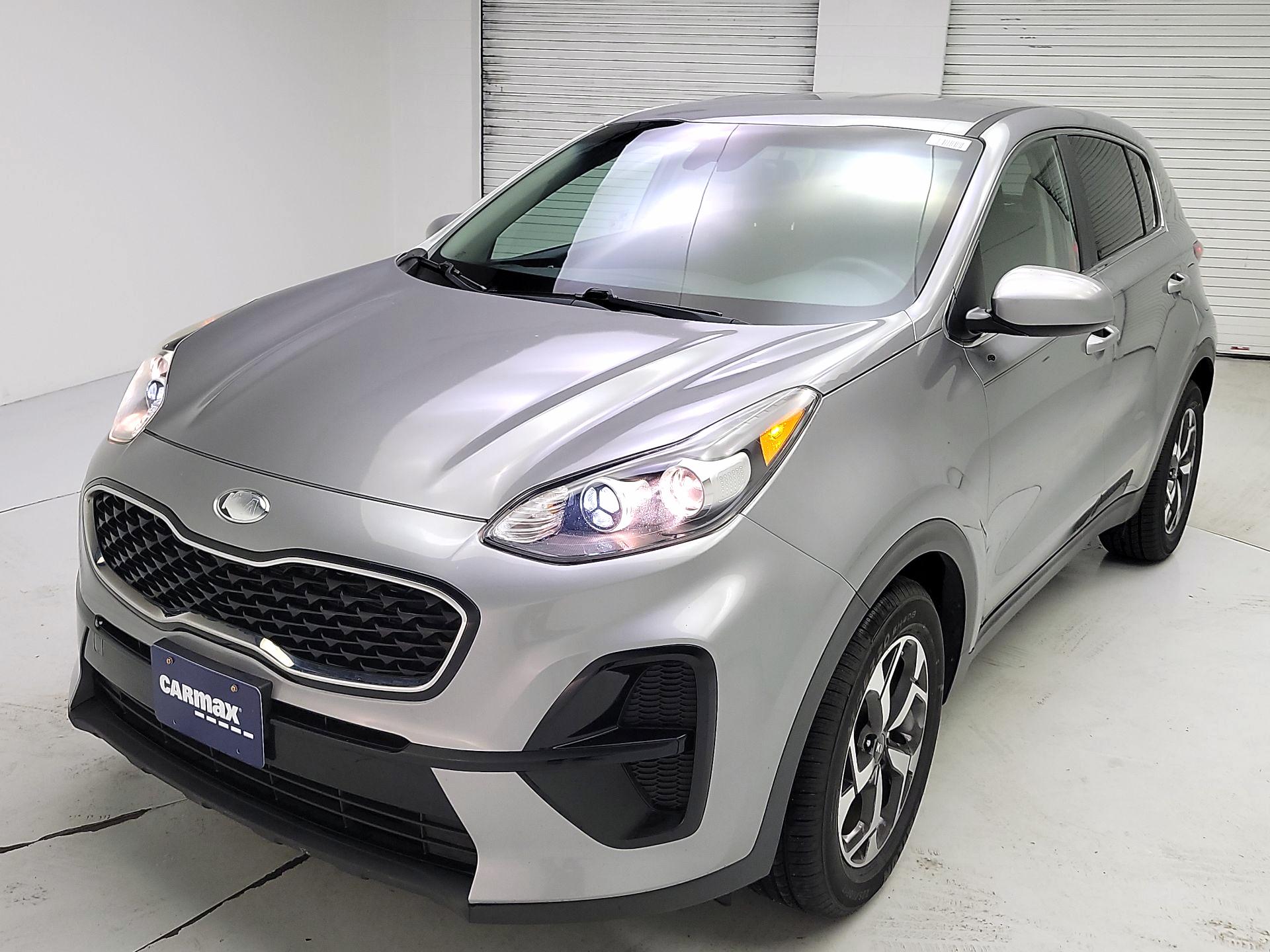 Thumbnail: 2020 Kia Sportage - 3