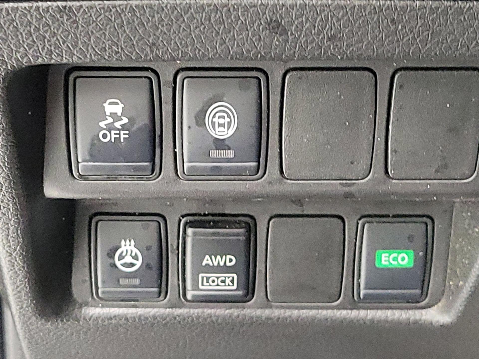 Thumbnail: 2019 Nissan Rogue Sport - 11