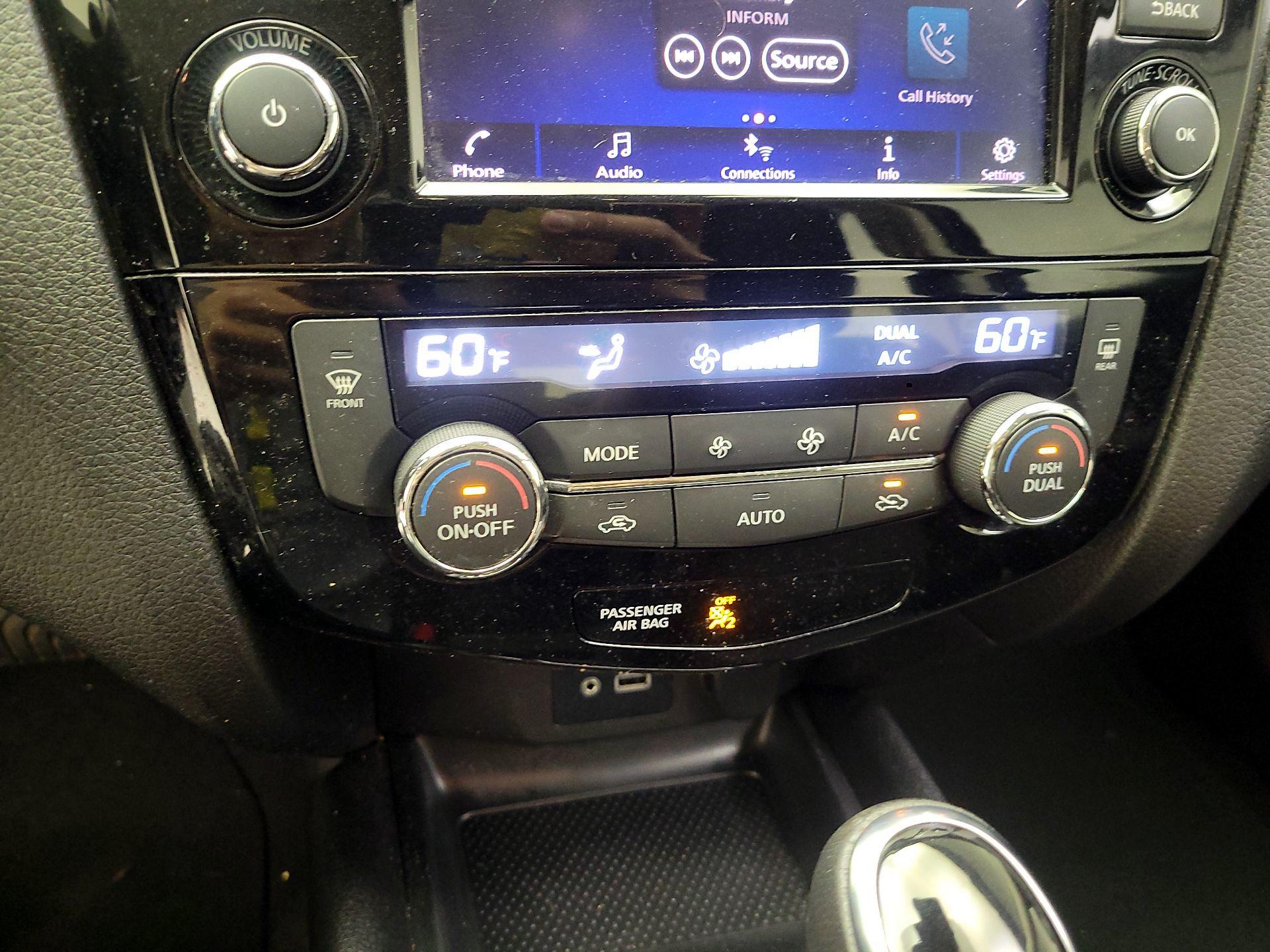 Thumbnail: 2019 Nissan Rogue Sport - 14