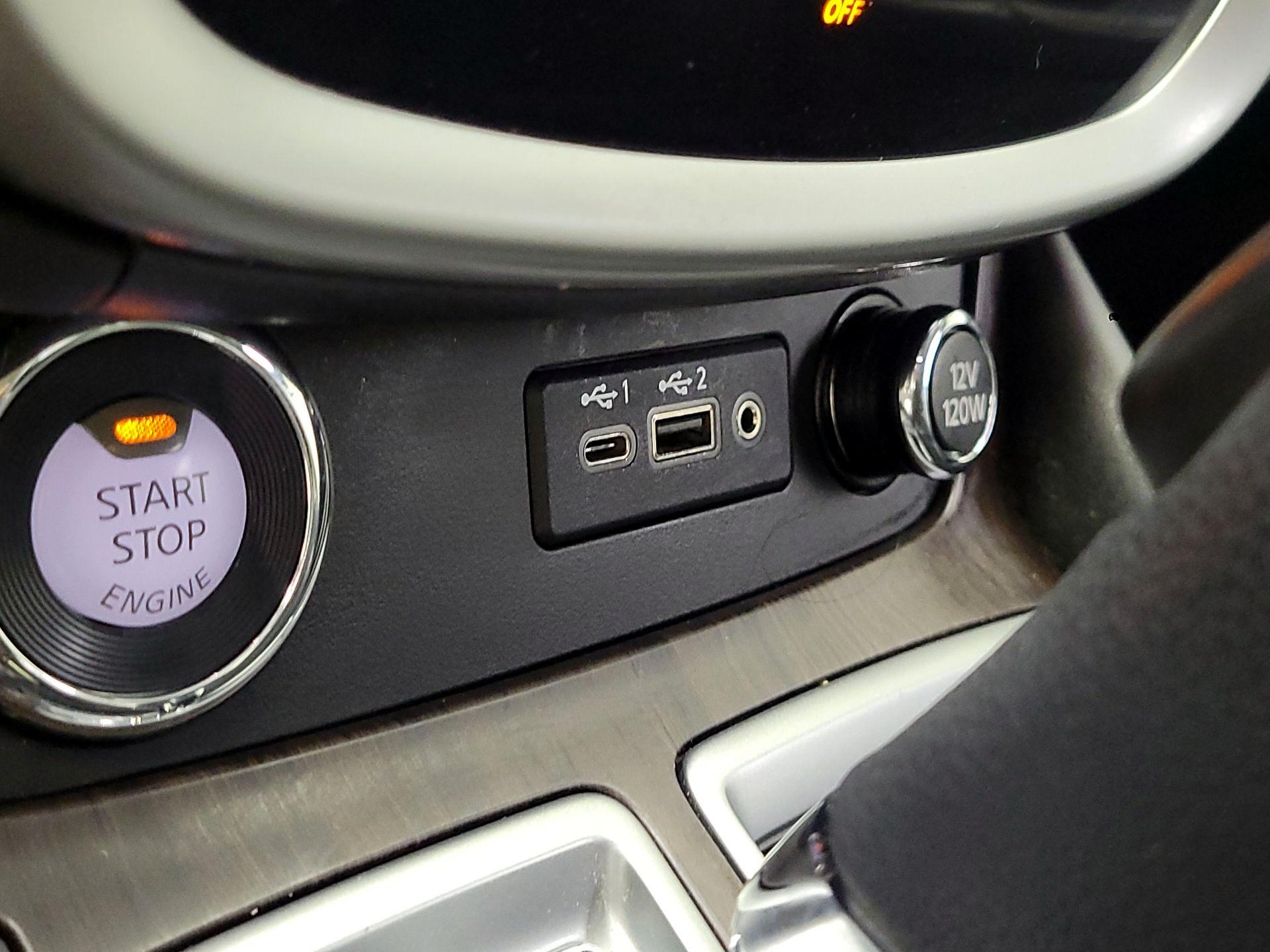 Thumbnail: 2020 Nissan Murano - 17