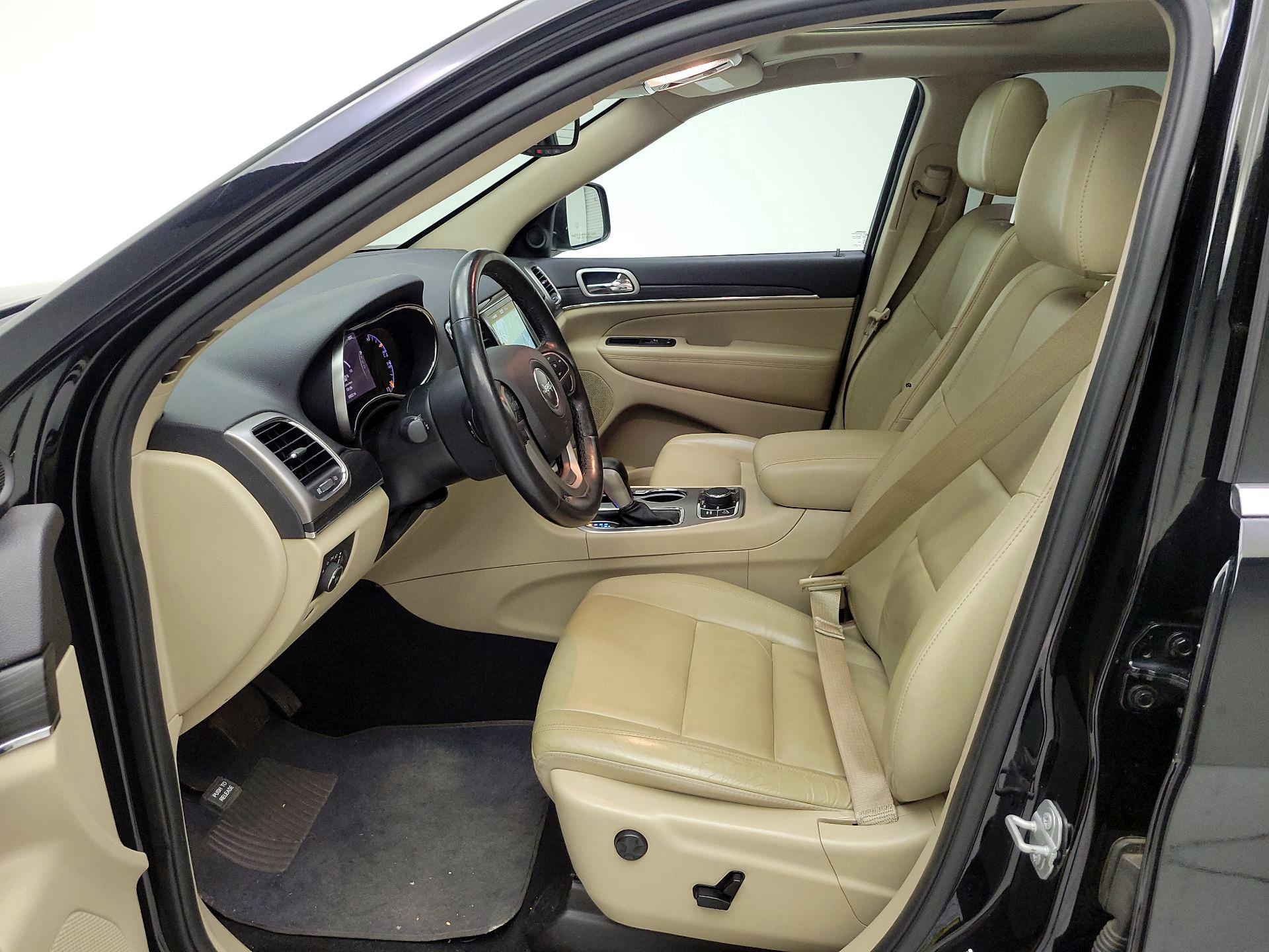 Thumbnail: 2019 Jeep Grand Cherokee - 9