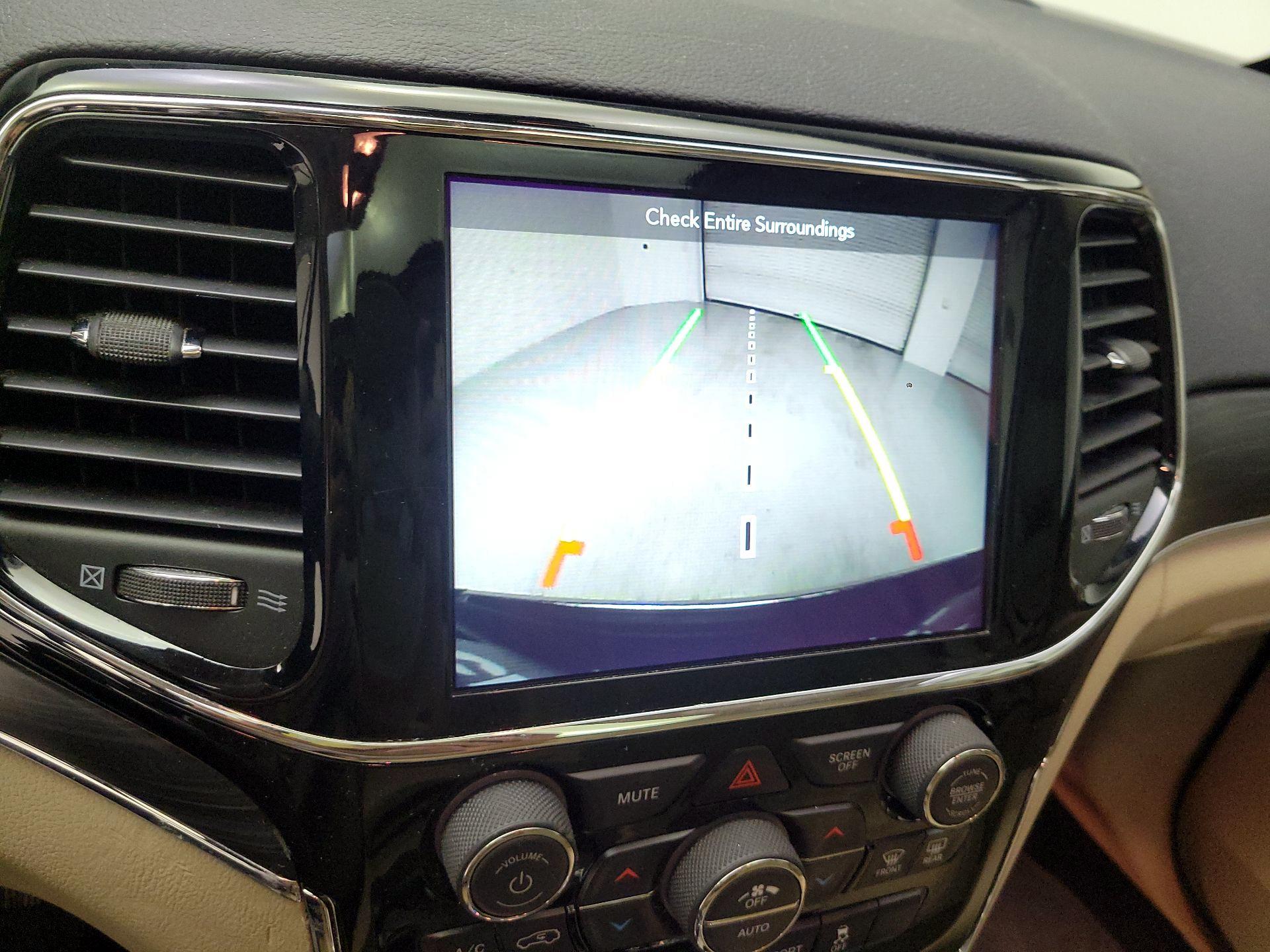 Thumbnail: 2019 Jeep Grand Cherokee - 13