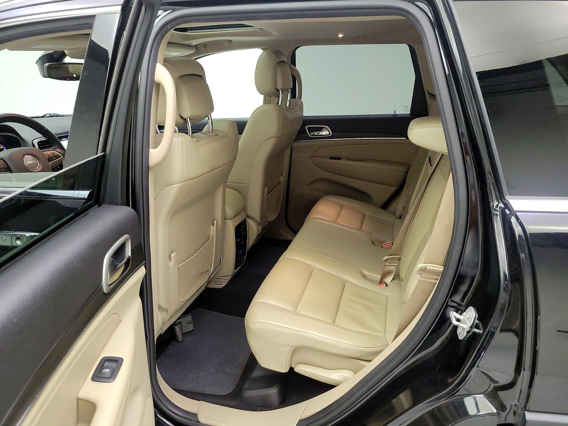 Thumbnail: 2019 Jeep Grand Cherokee - 19