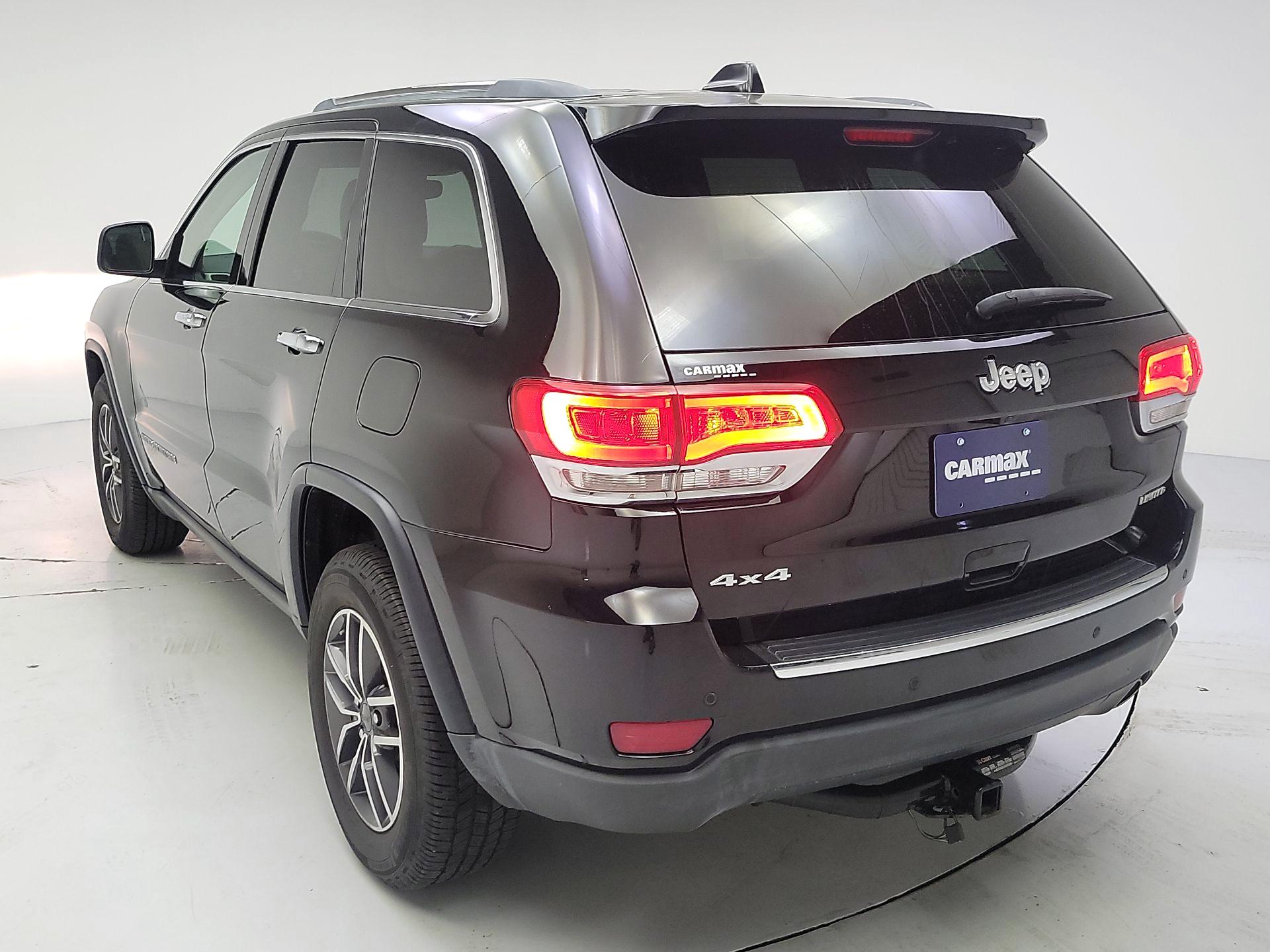 Thumbnail: 2019 Jeep Grand Cherokee - 7