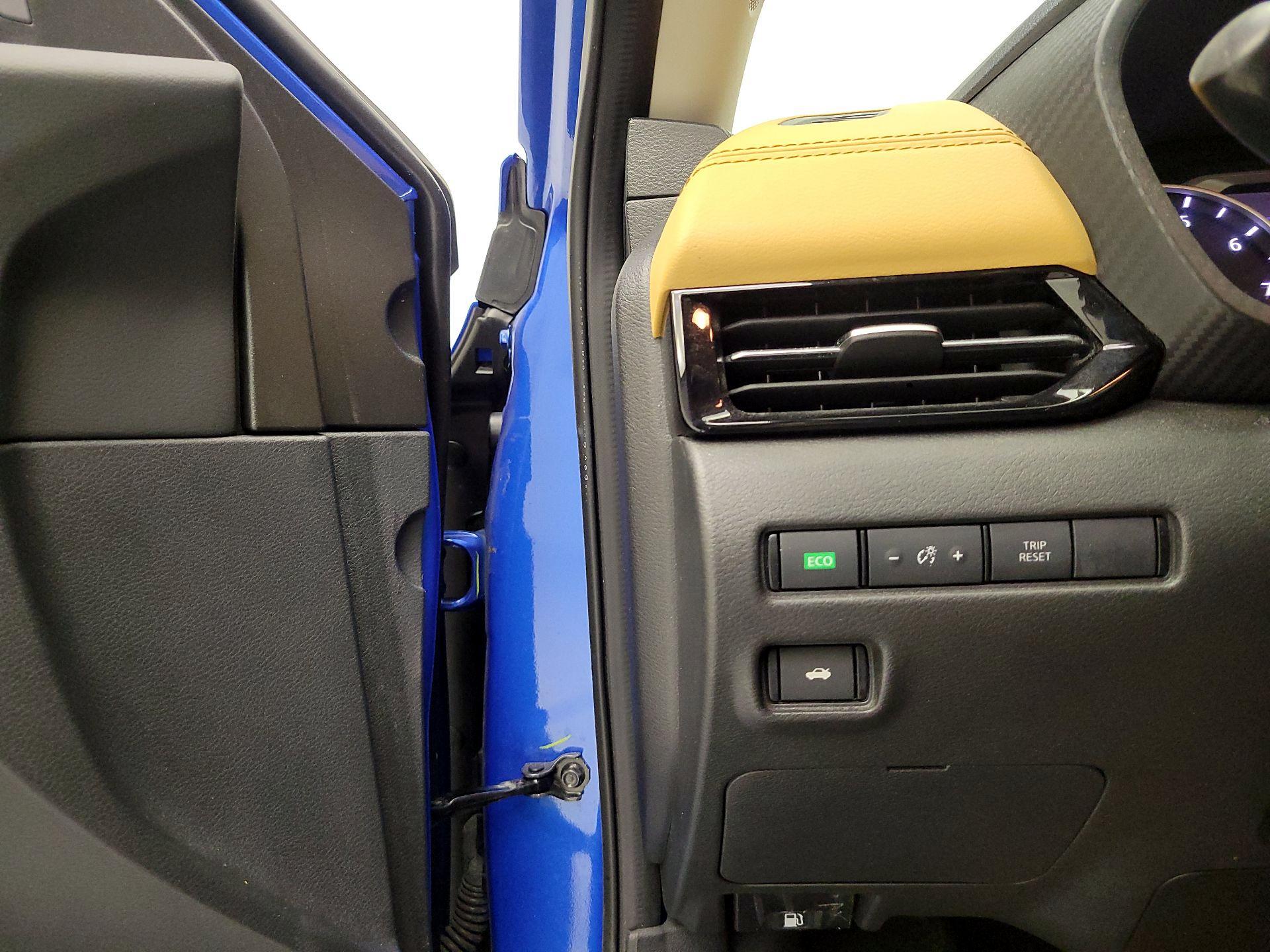 Thumbnail: 2020 Nissan Sentra - 11