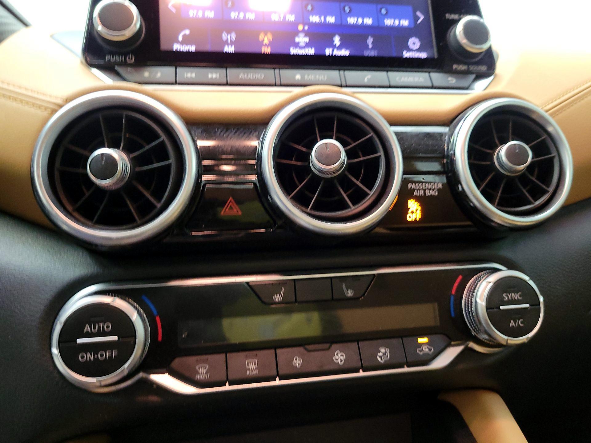 Thumbnail: 2020 Nissan Sentra - 14