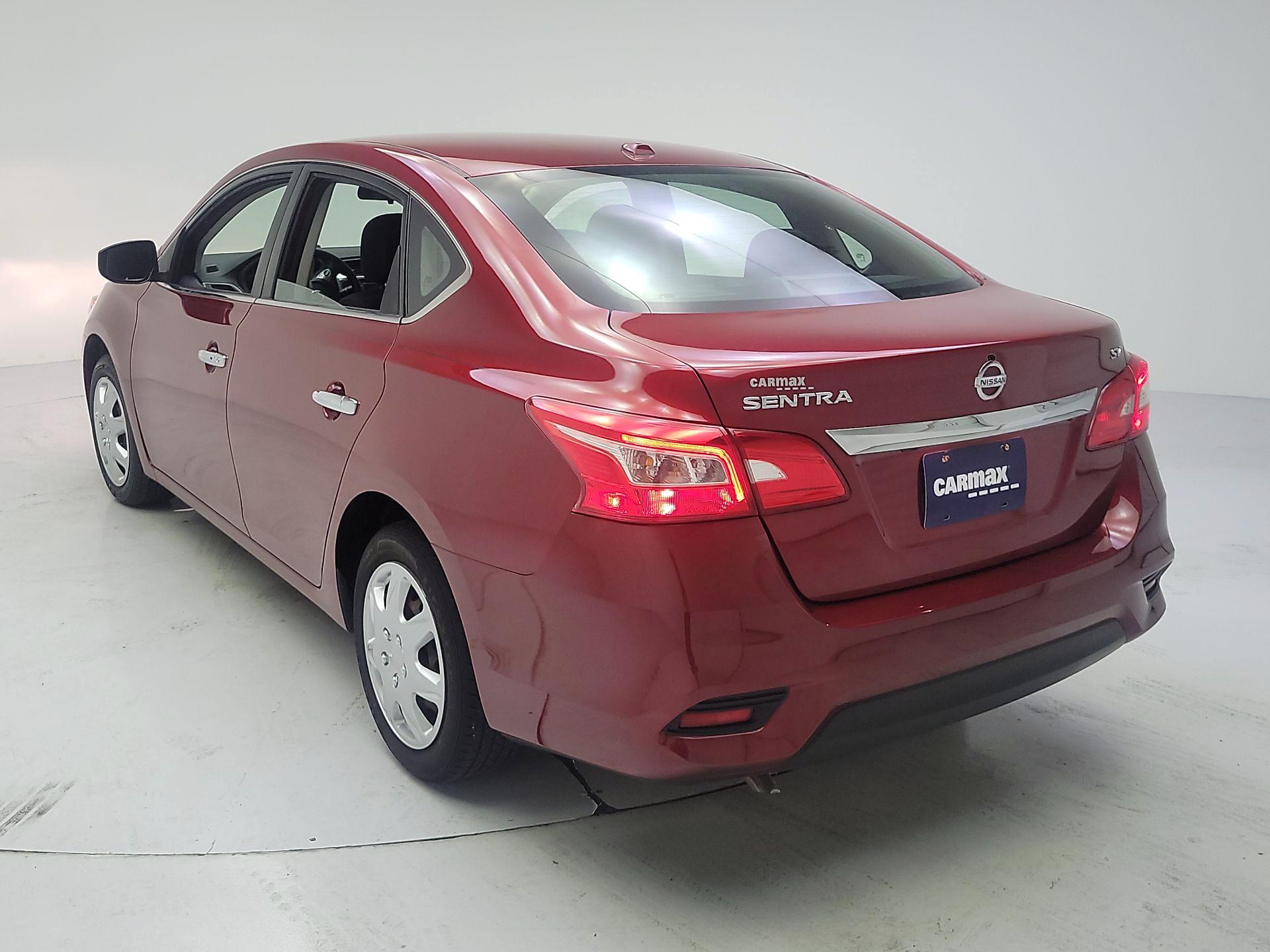 Thumbnail: 2017 Nissan Sentra - 7