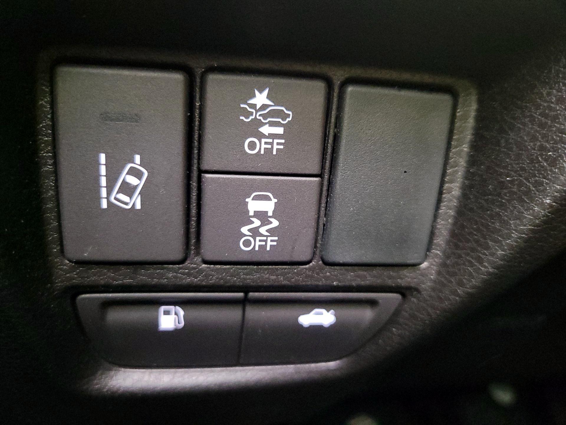 Thumbnail: 2018 Acura TLX - 11