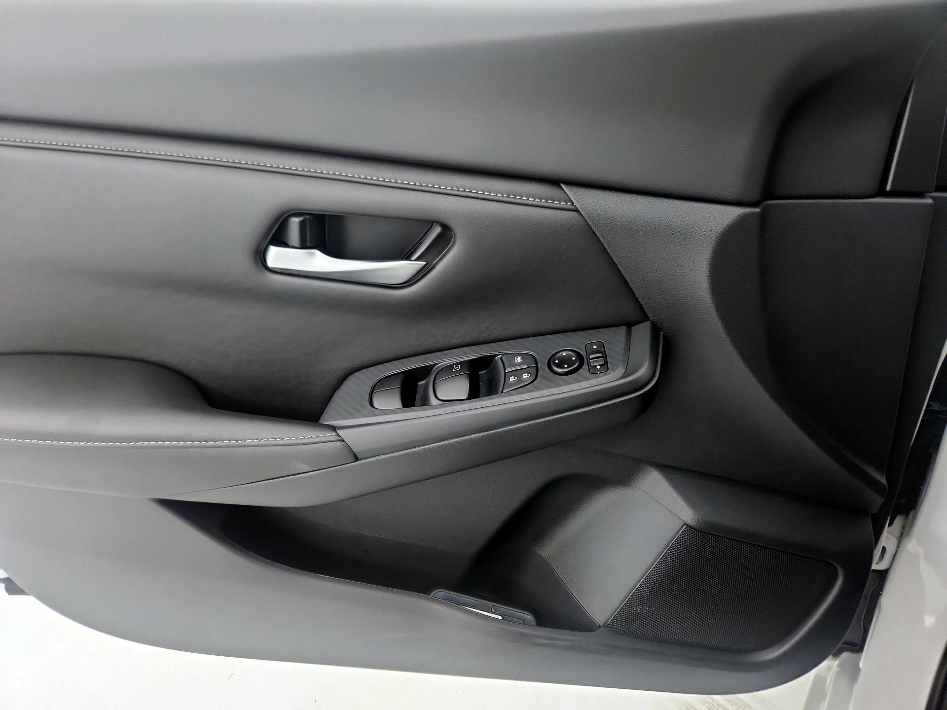 Thumbnail: 2025 Nissan Sentra - 12