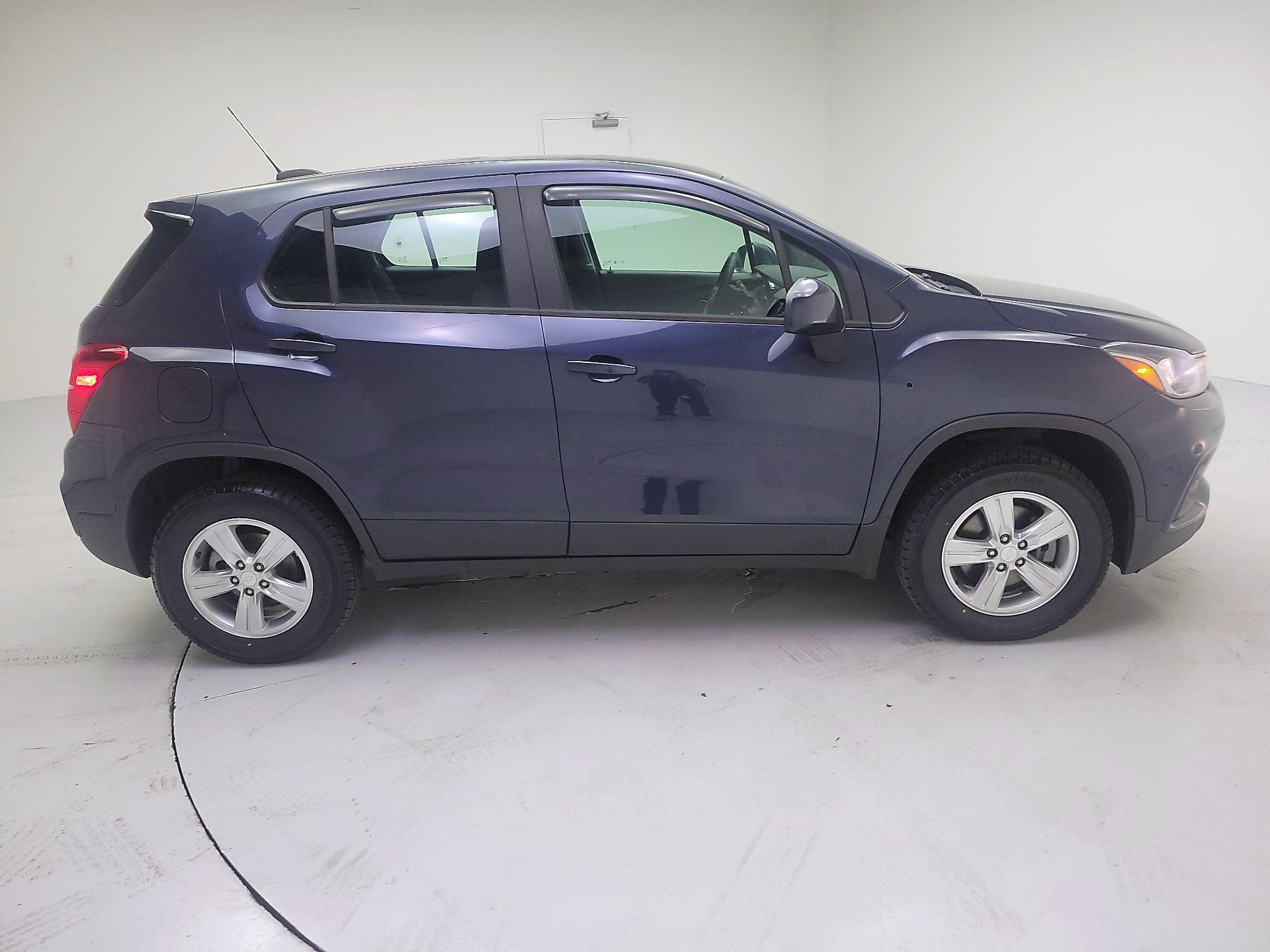 Thumbnail: 2019 Chevrolet Trax - 4