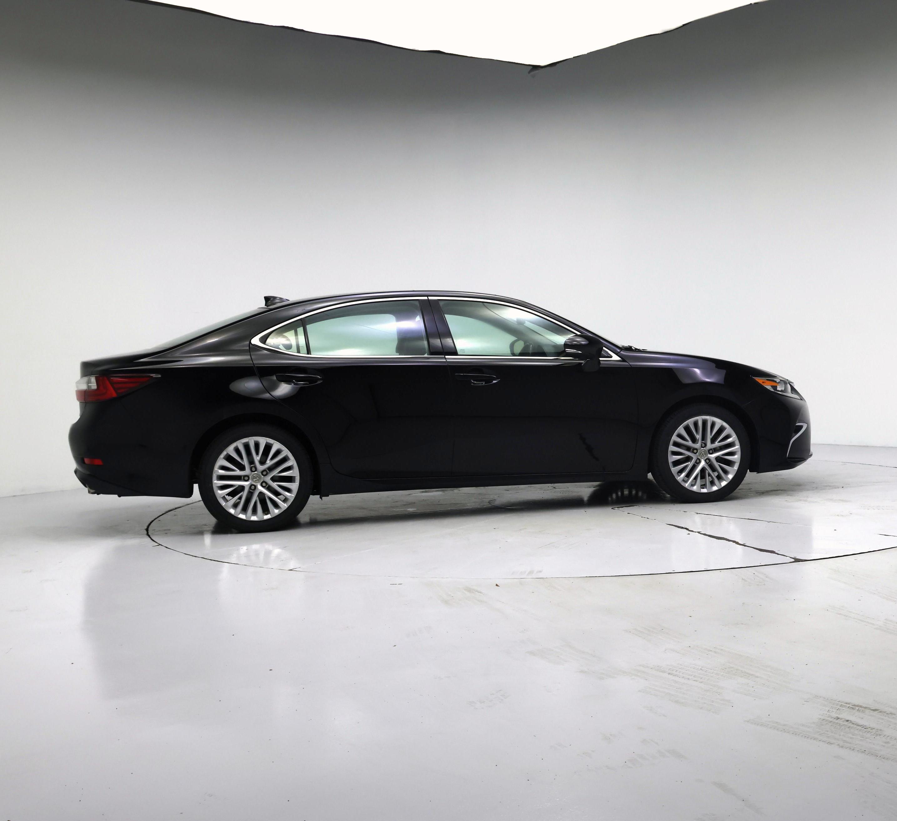 Thumbnail: 2016 Lexus ES - 7