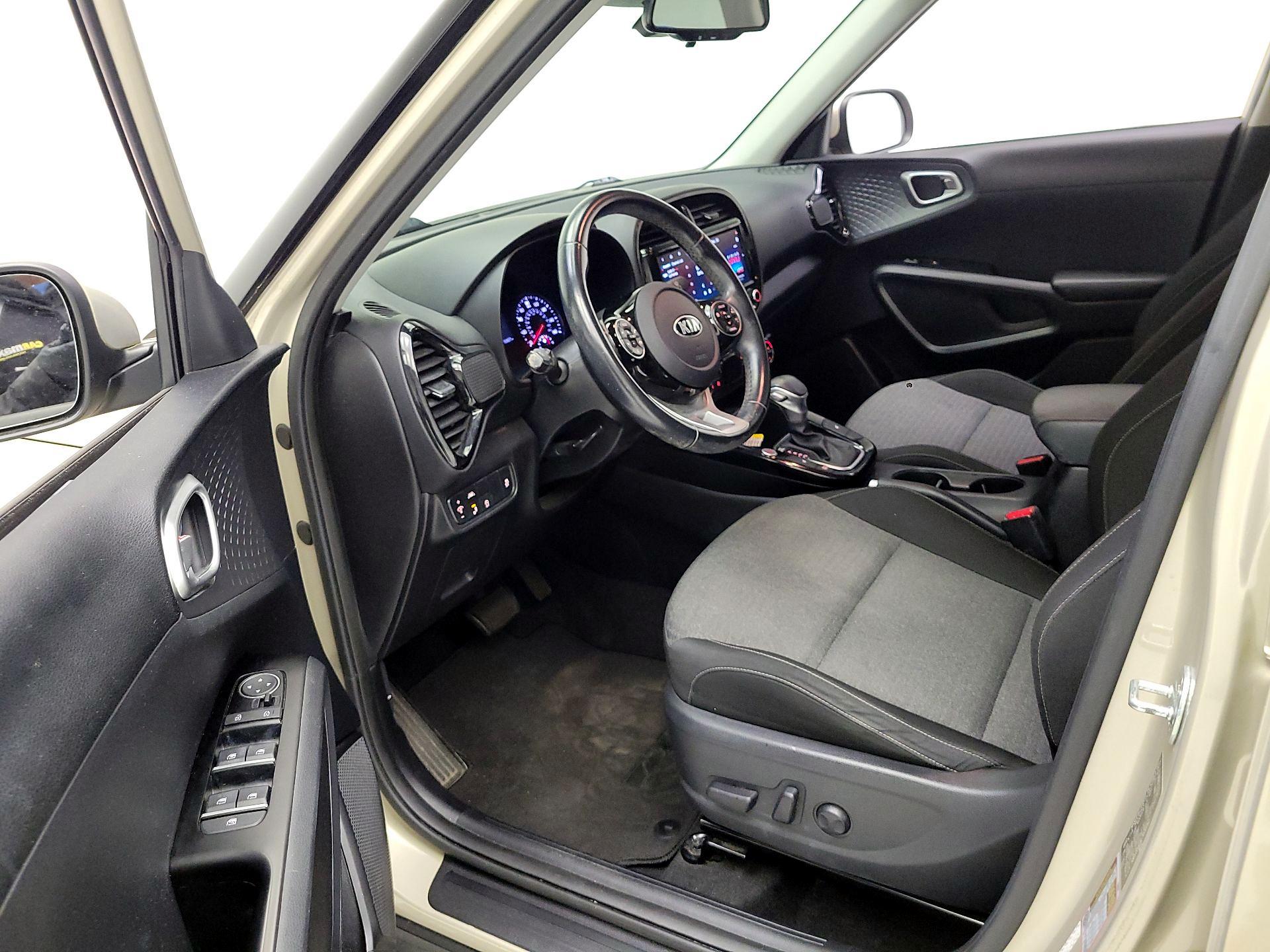 Thumbnail: 2020 Kia Soul - 9