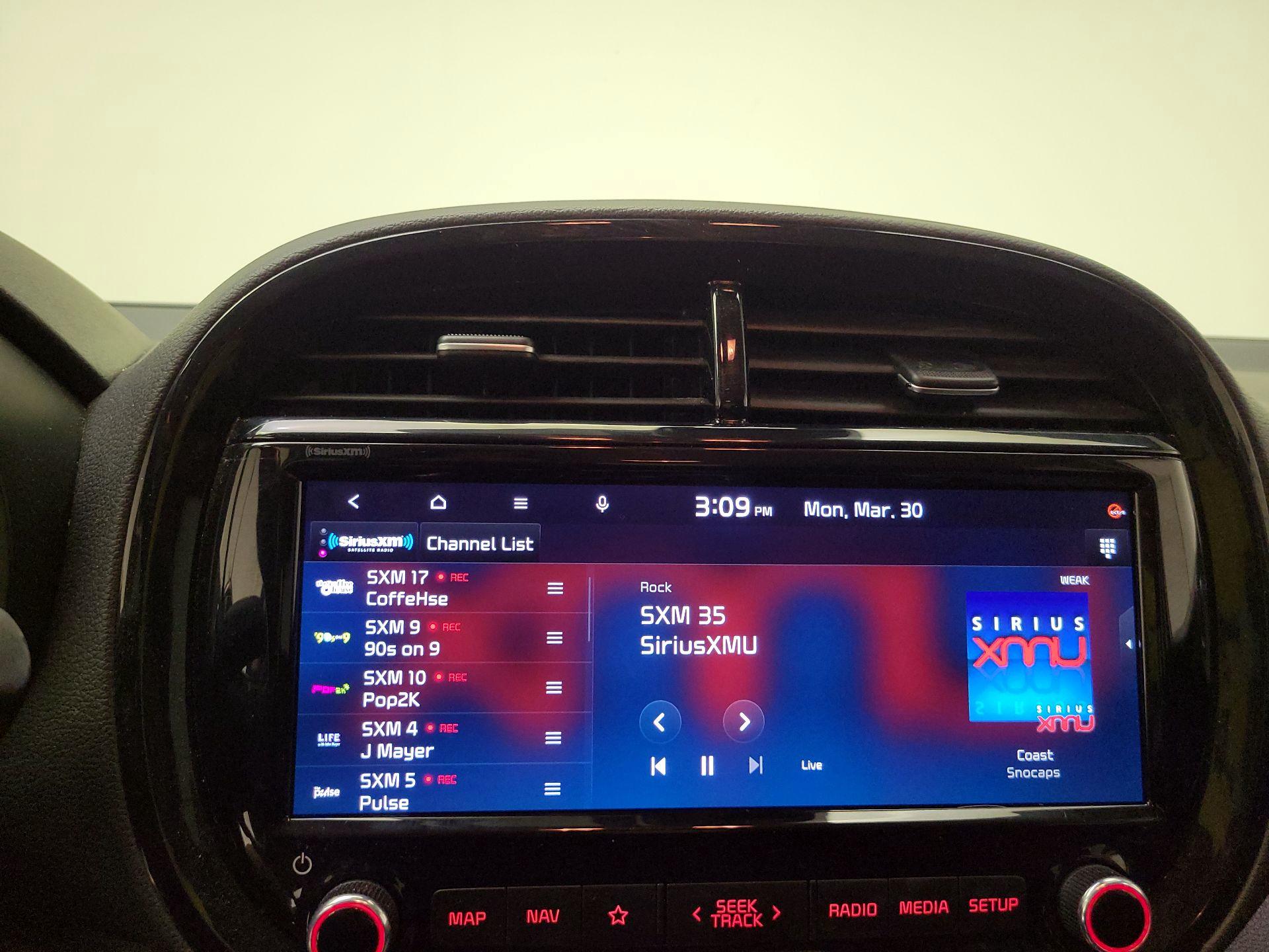 Thumbnail: 2020 Kia Soul - 13