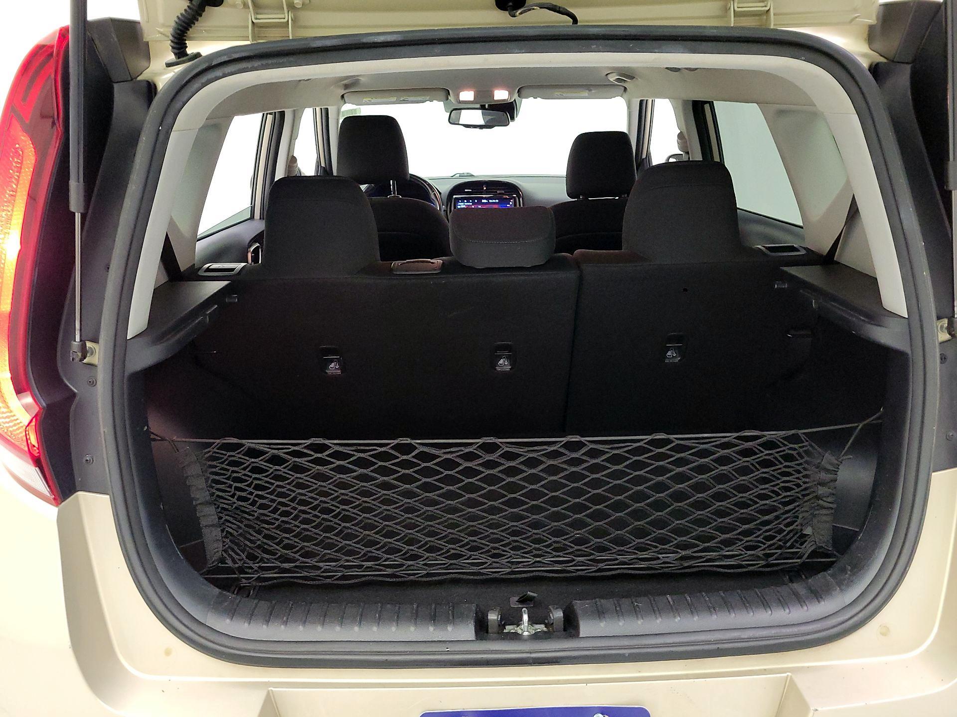 Thumbnail: 2020 Kia Soul - 18