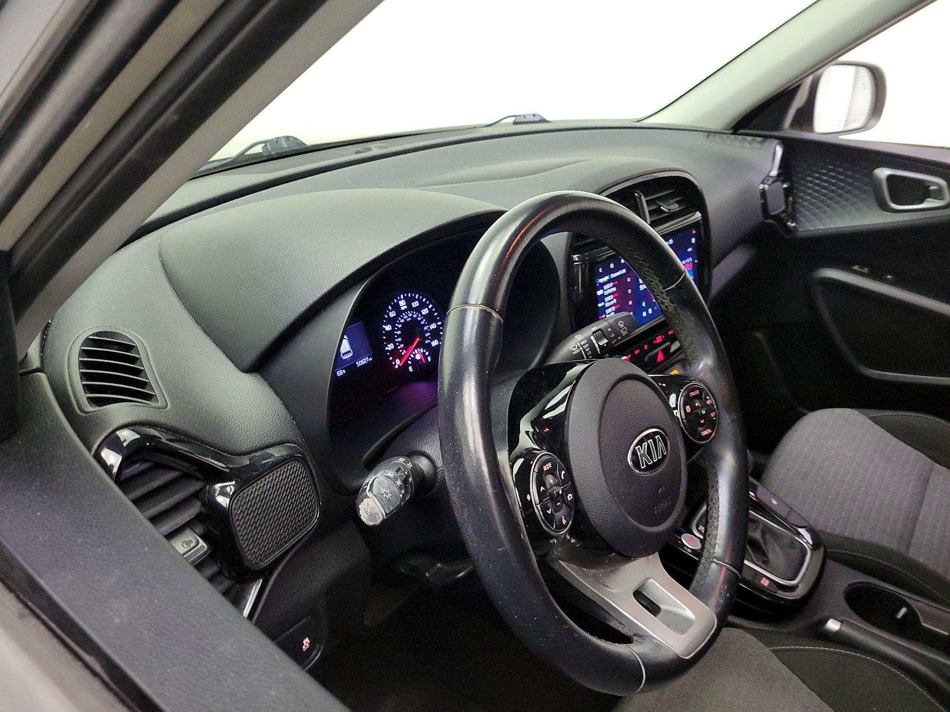 Thumbnail: 2020 Kia Soul - 8