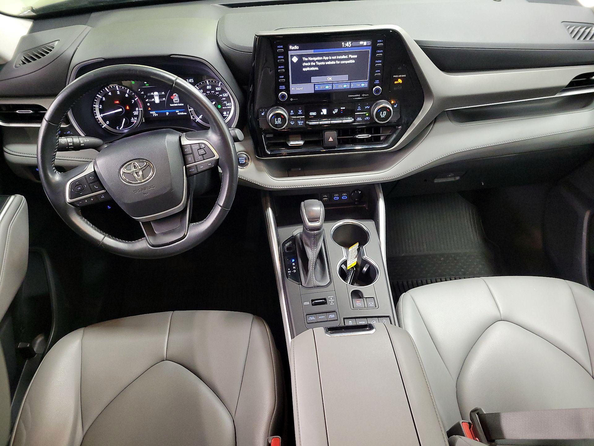 Thumbnail: 2022 Toyota Highlander - 9