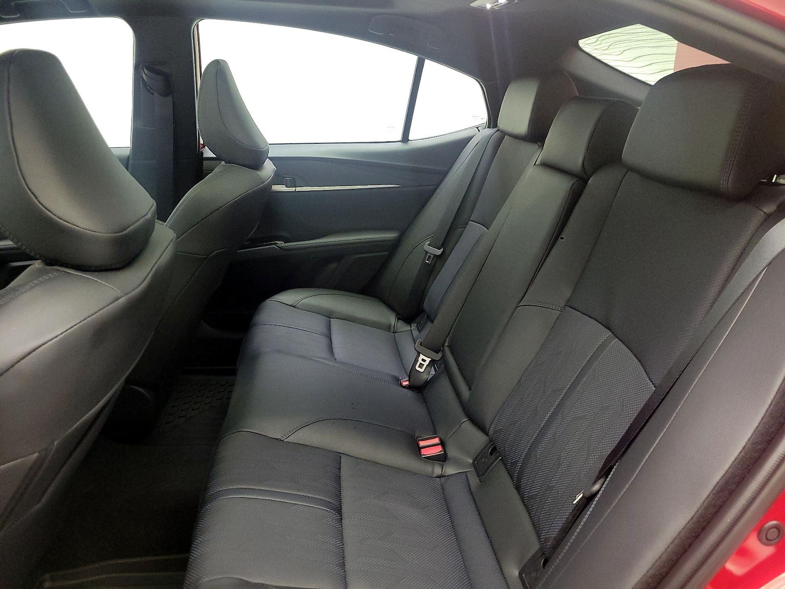 2026 Toyota Camry XSE - Photo 19