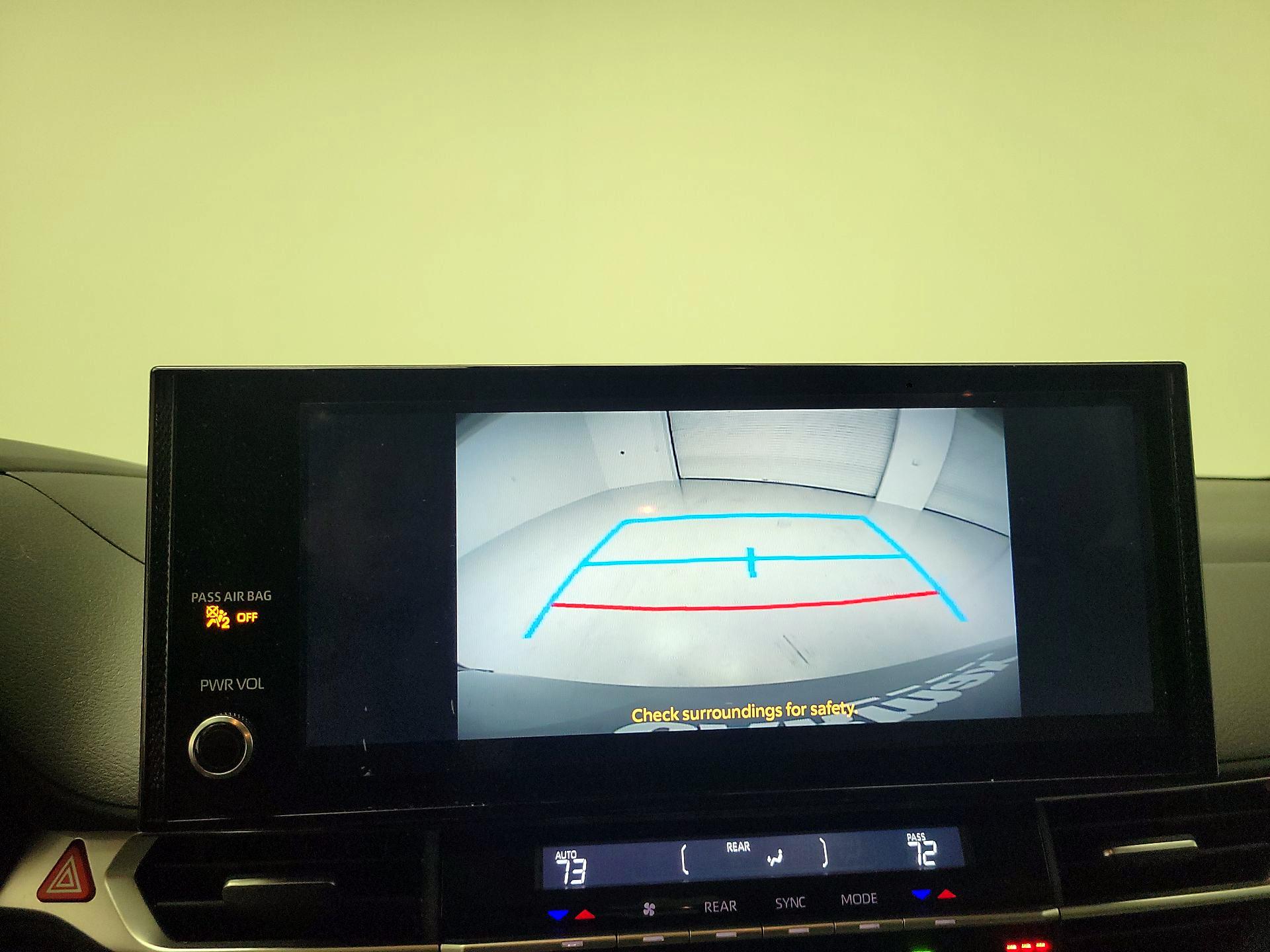 Thumbnail: 2025 Toyota Sienna - 12