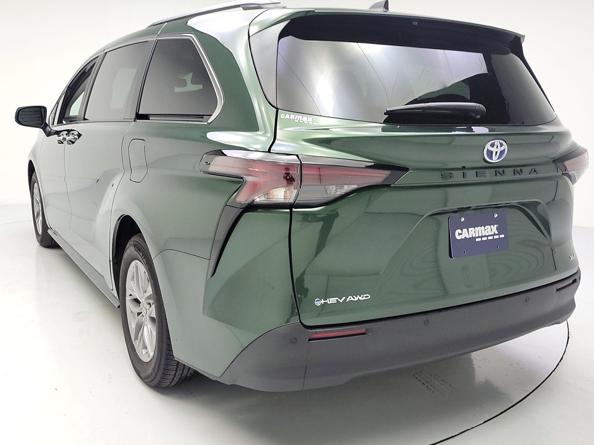 Thumbnail: 2025 Toyota Sienna - 7