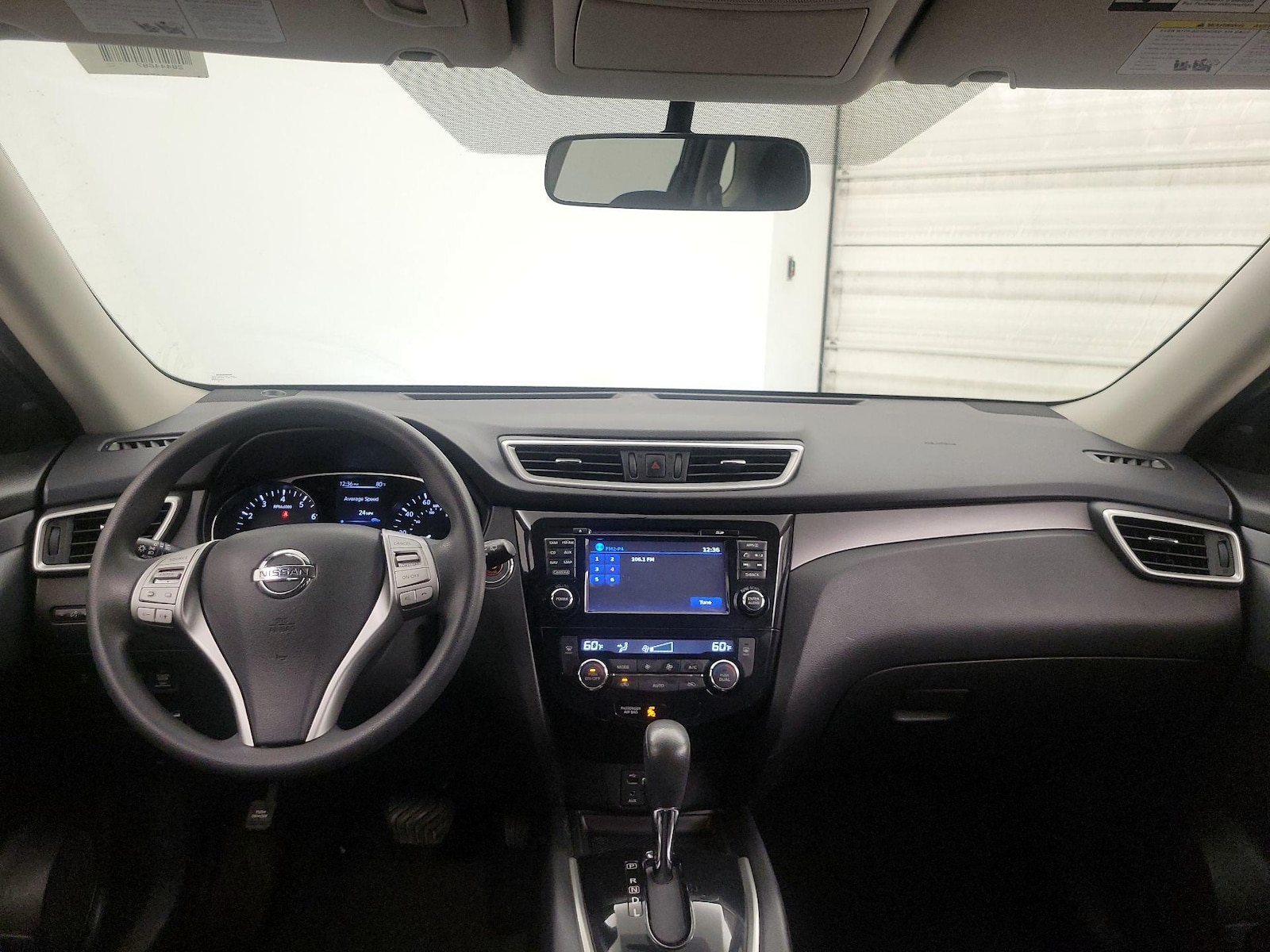 2016 Nissan Rogue SV - Photo 10