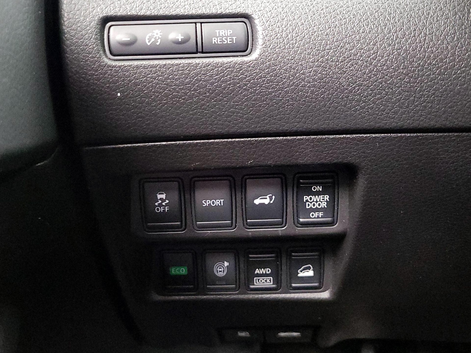 2016 Nissan Rogue SV - Photo 14