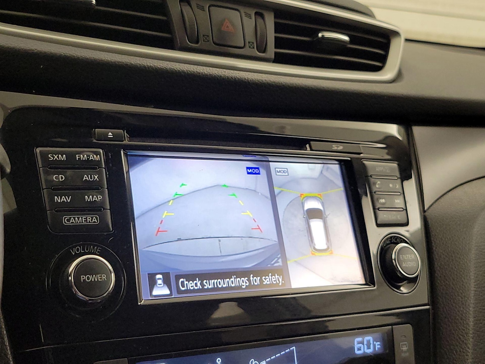 2016 Nissan Rogue SV - Photo 16