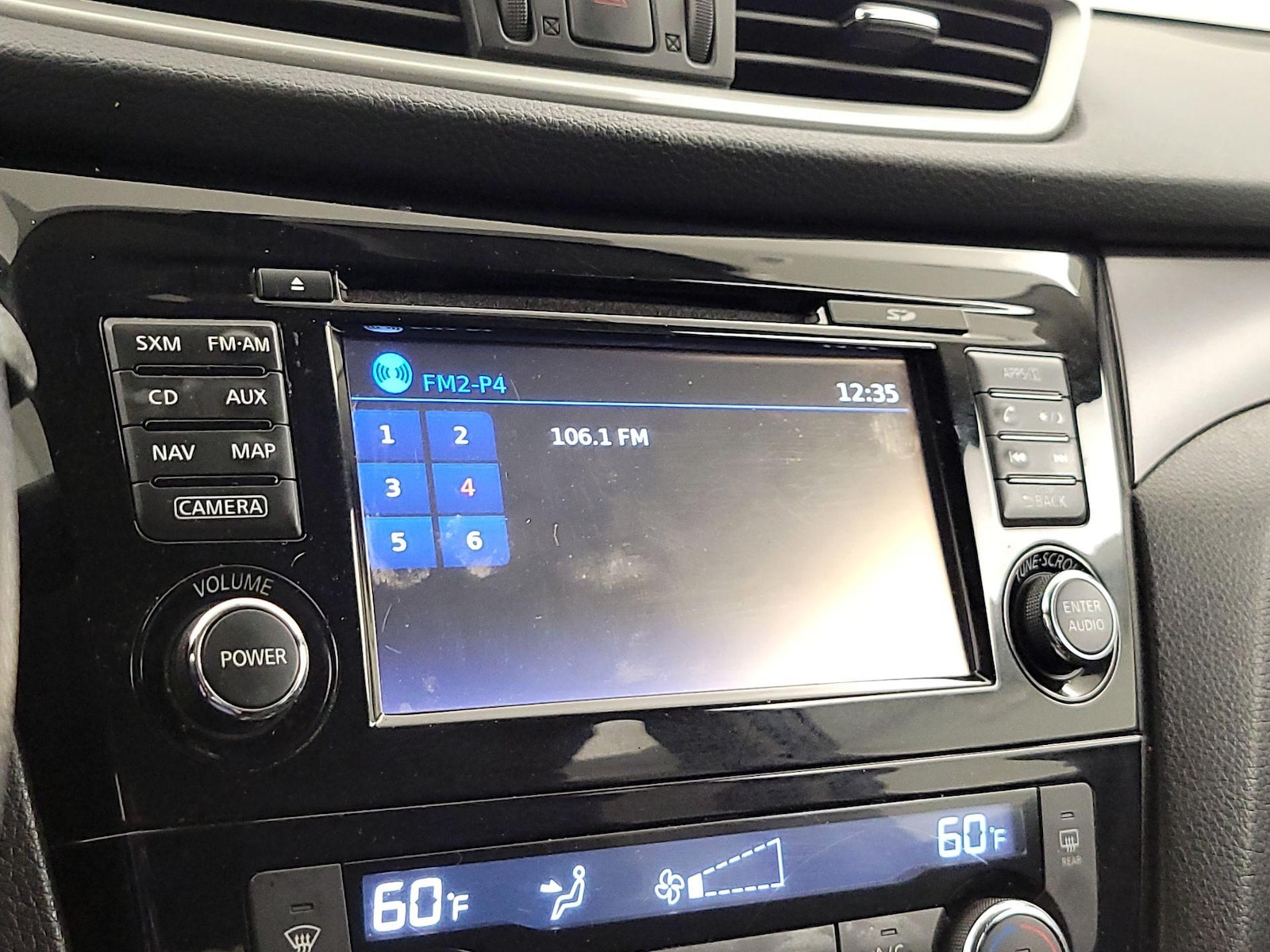 2016 Nissan Rogue SV - Photo 17