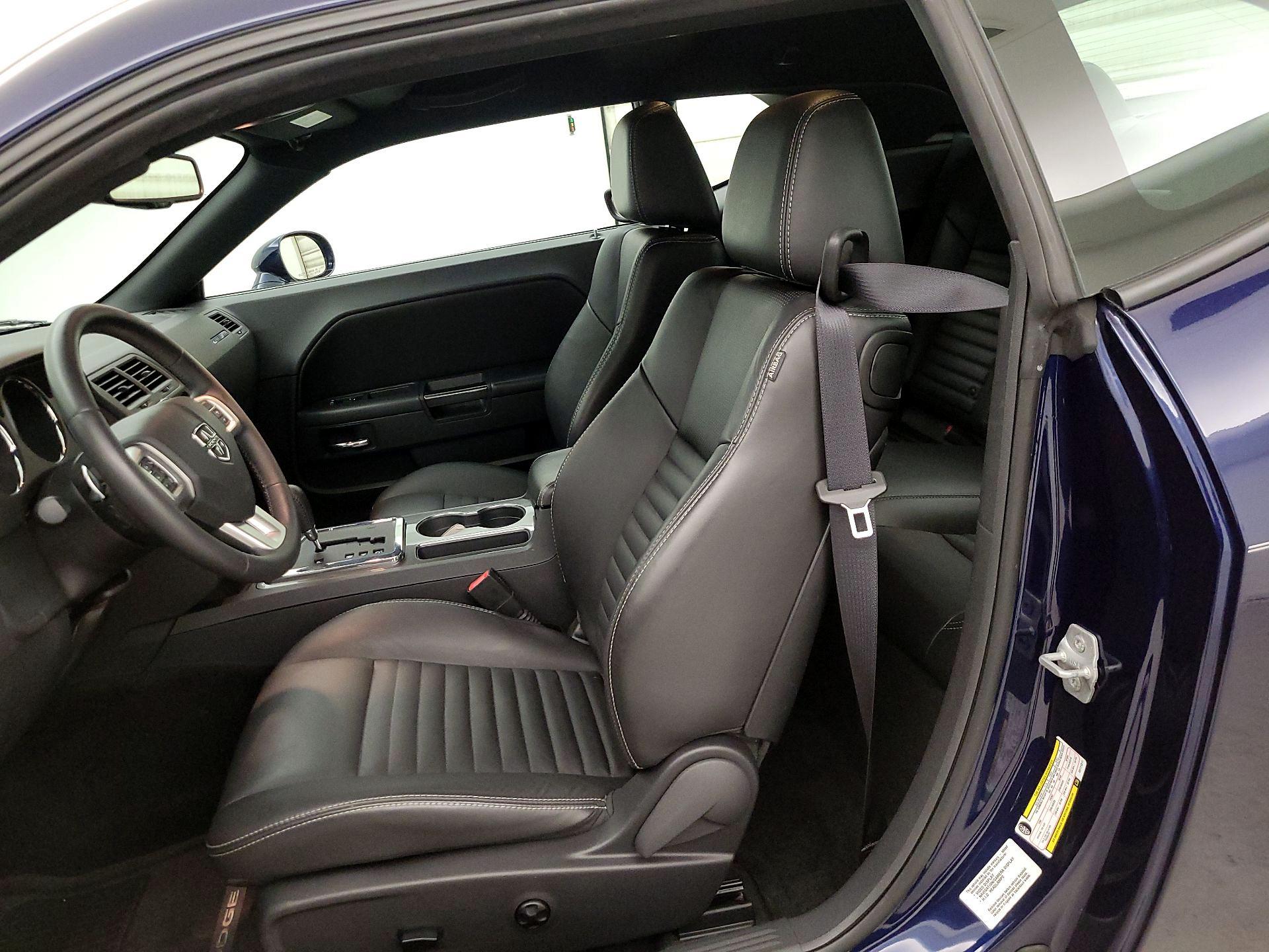 Thumbnail: 2014 Dodge Challenger - 11