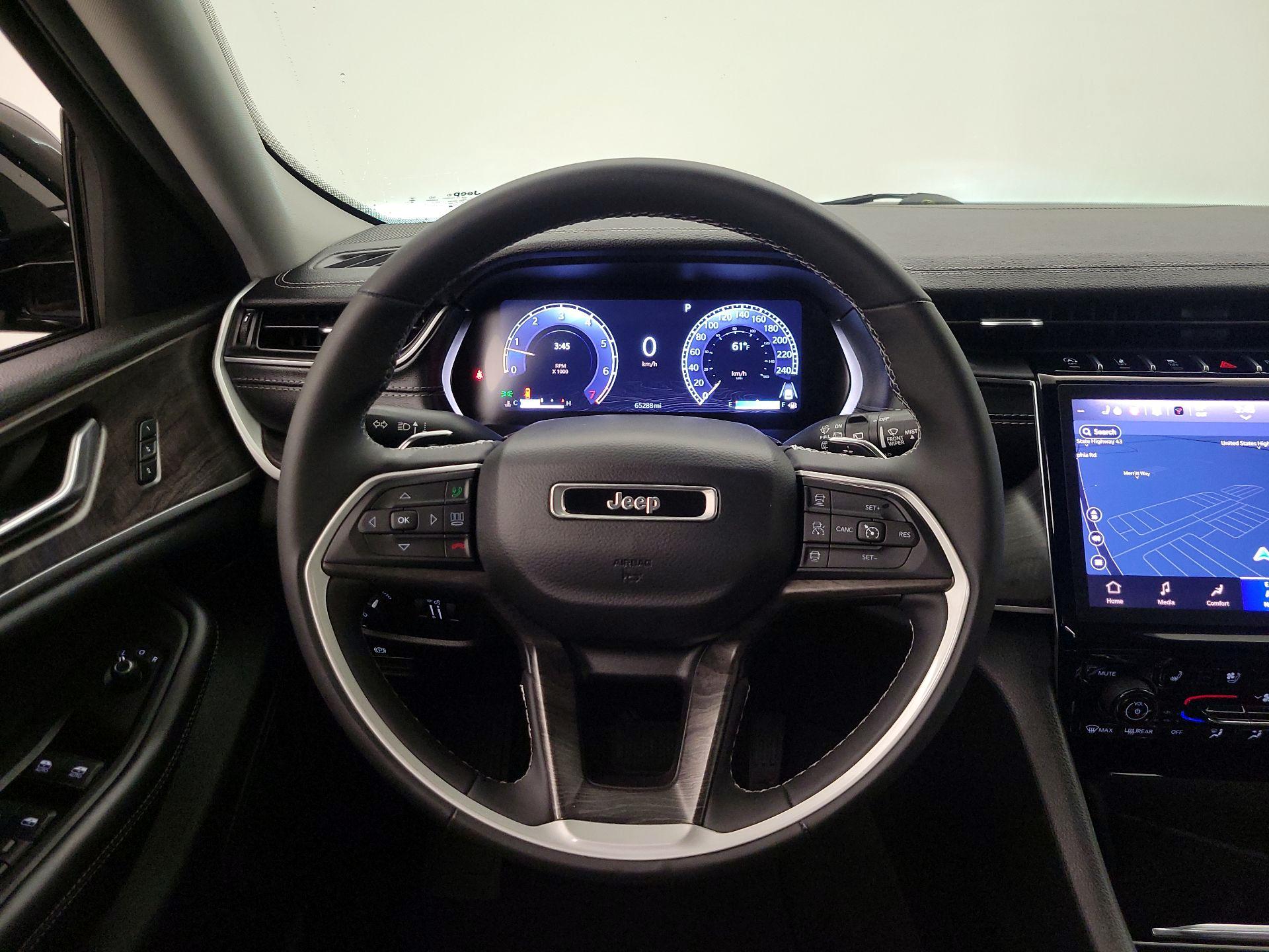 Thumbnail: 2023 Jeep Grand Cherokee - 10