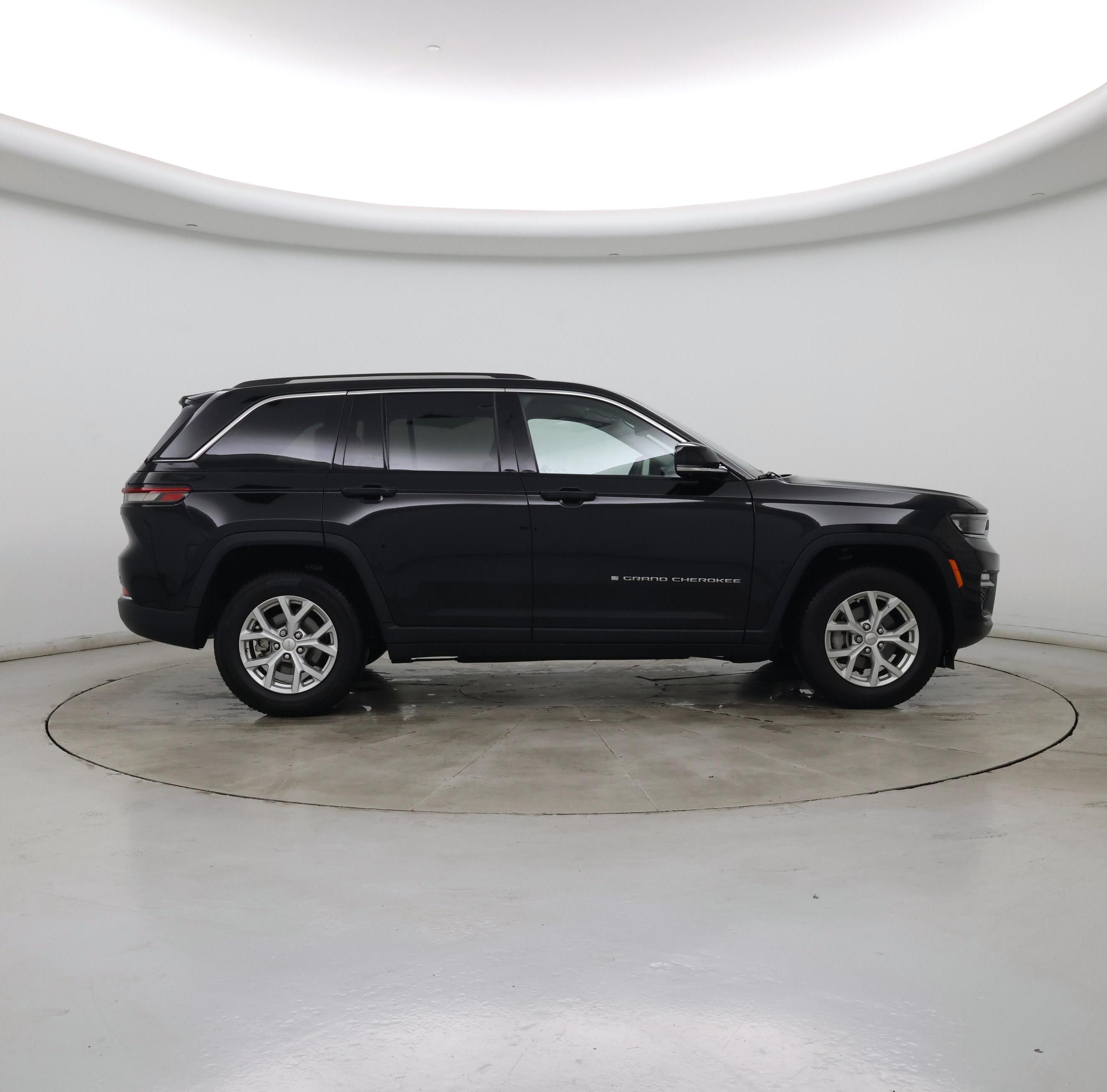 Thumbnail: 2023 Jeep Grand Cherokee - 7