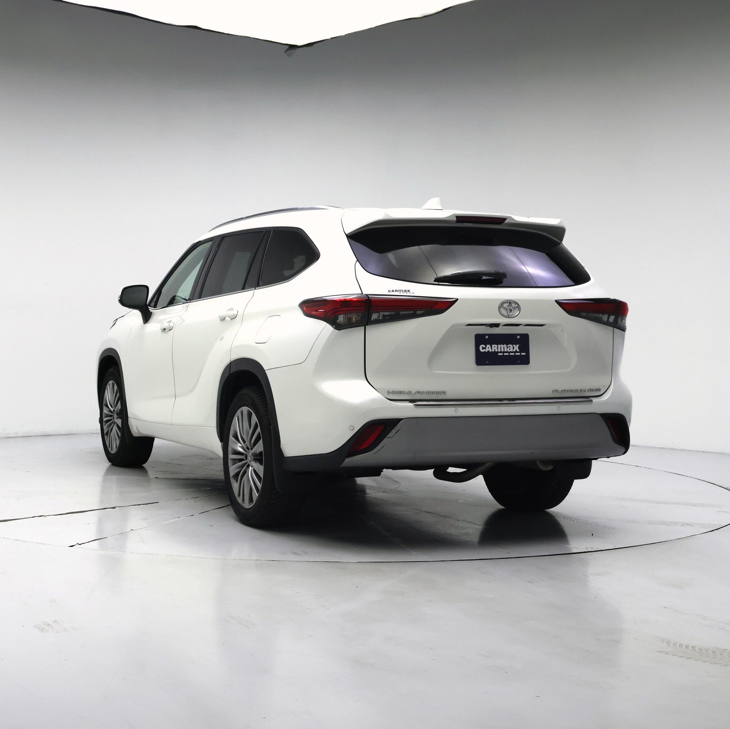 Thumbnail: 2020 Toyota Highlander - 2