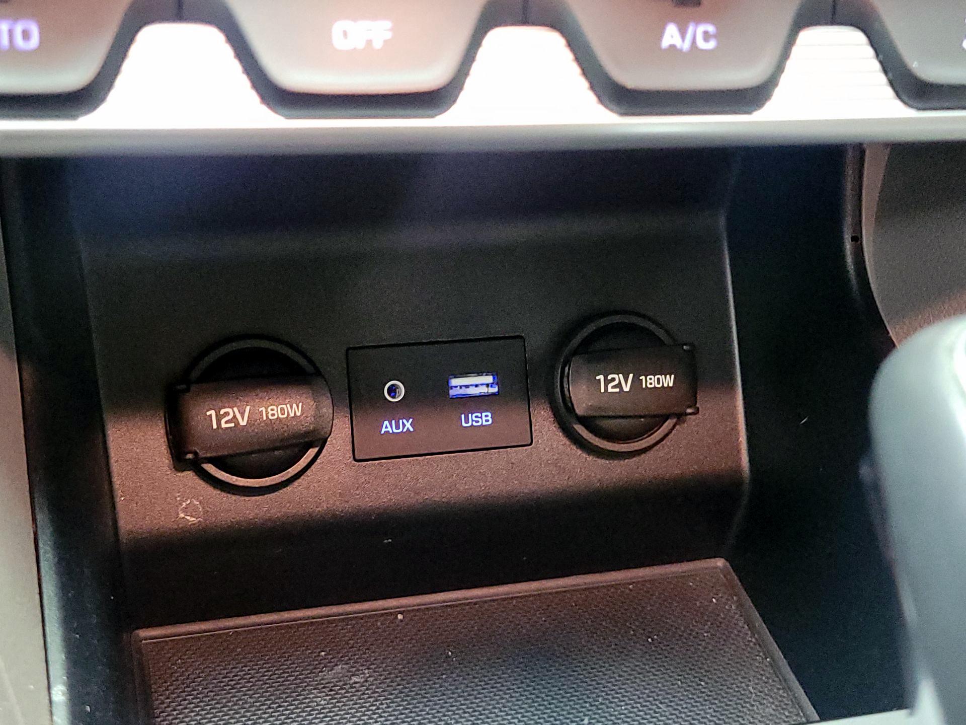 Thumbnail: 2019 Hyundai Elantra - 16