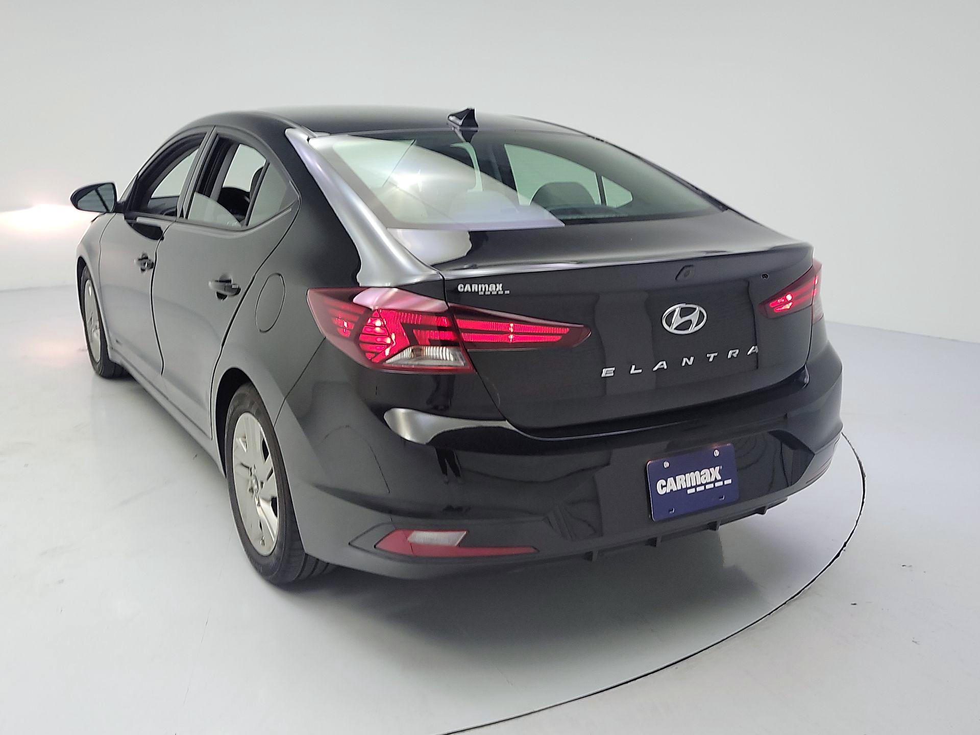 Thumbnail: 2019 Hyundai Elantra - 7