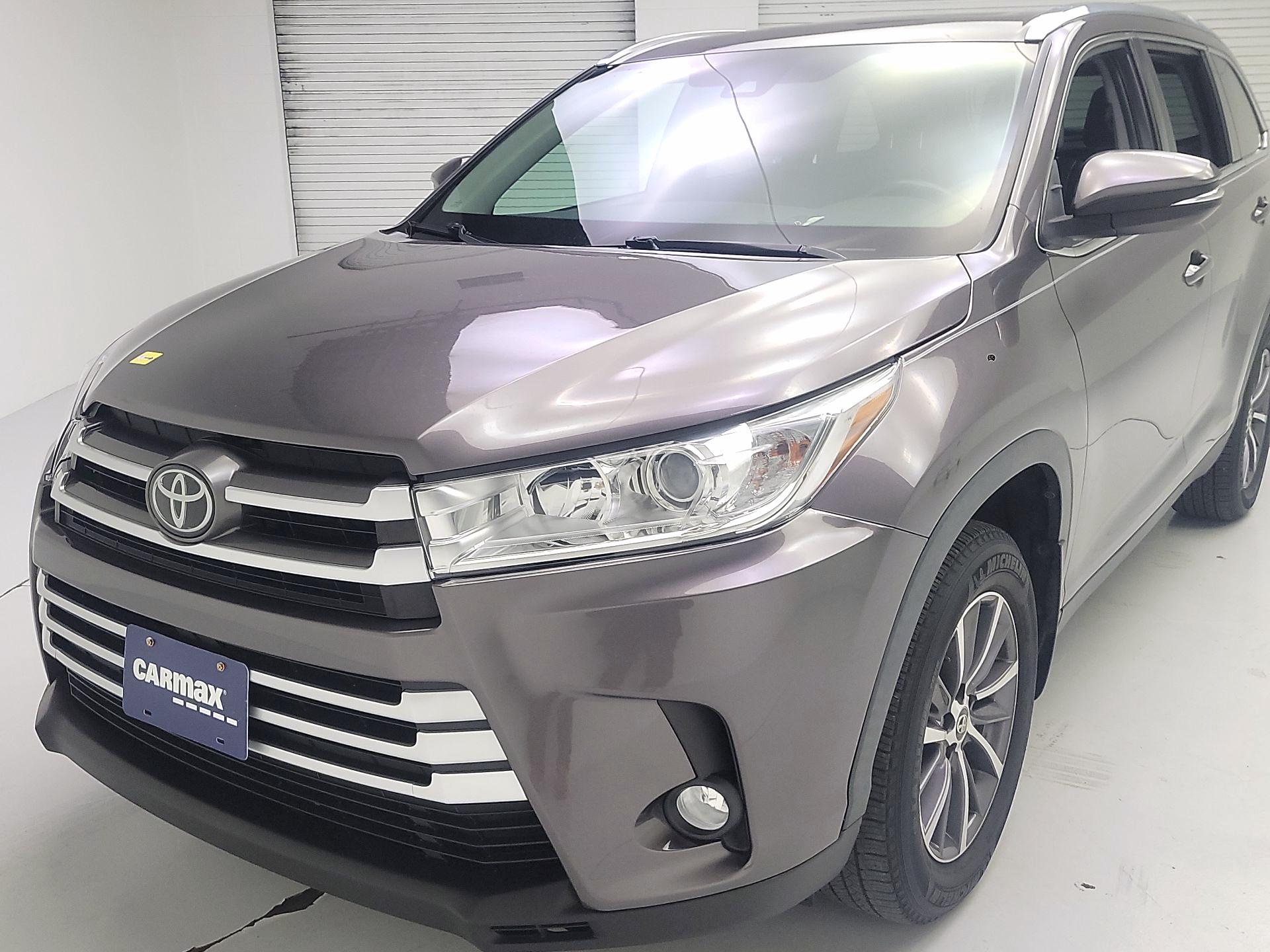 Thumbnail: 2019 Toyota Highlander - 3