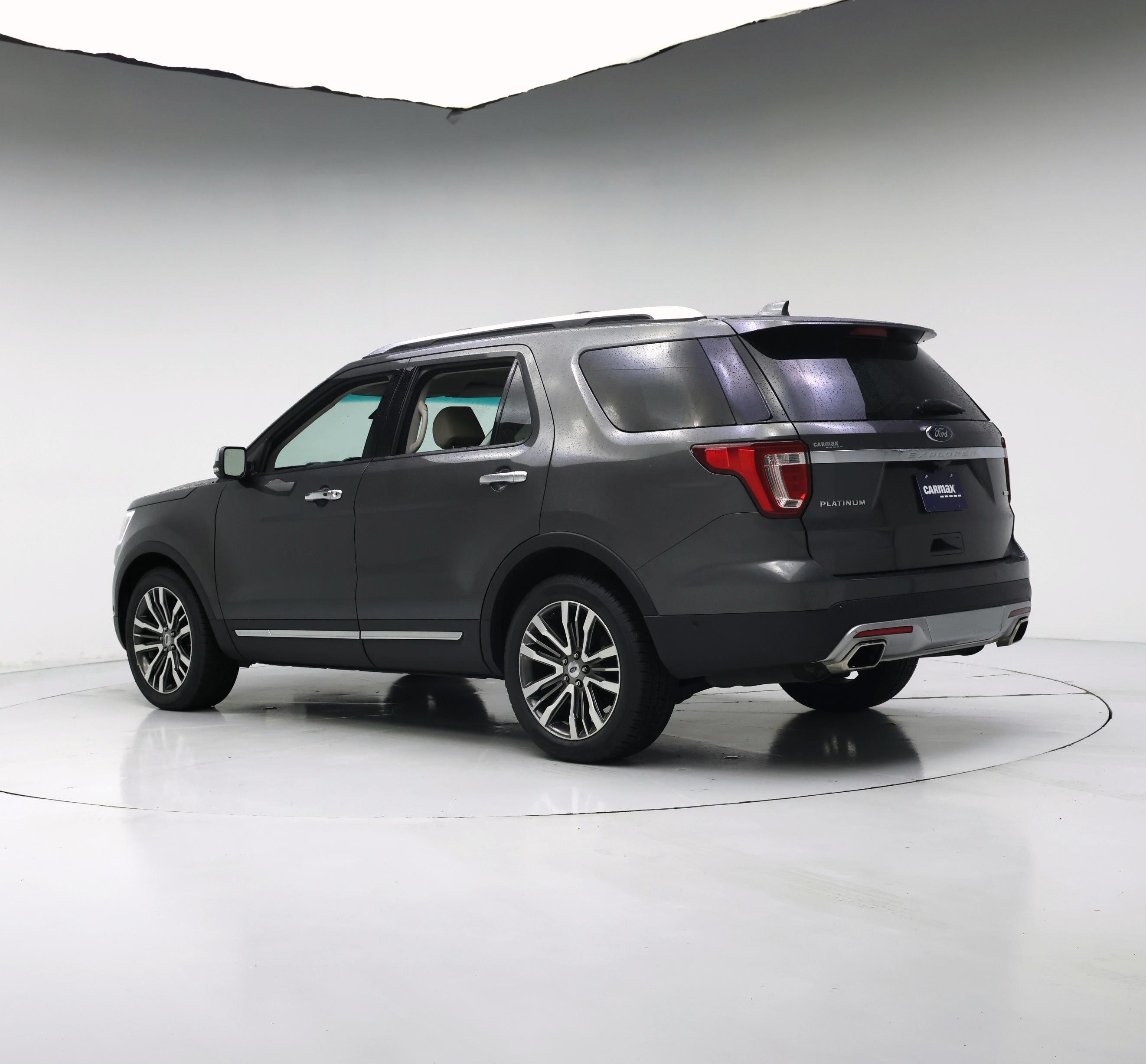 Thumbnail: 2016 Ford Explorer - 2