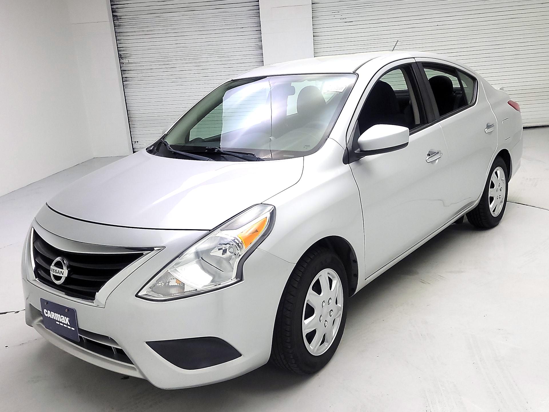 Thumbnail: 2018 Nissan Versa - 3