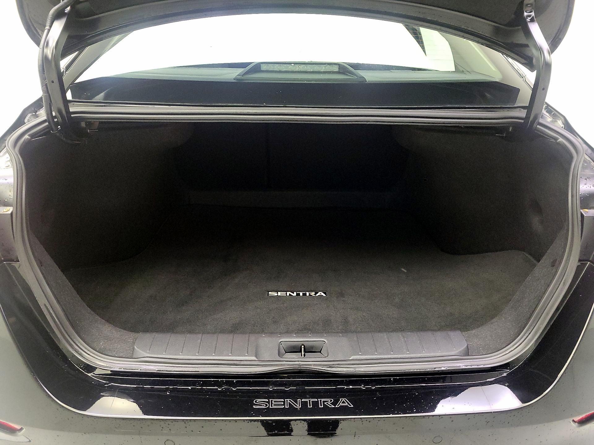 Thumbnail: 2024 Nissan Sentra - 18