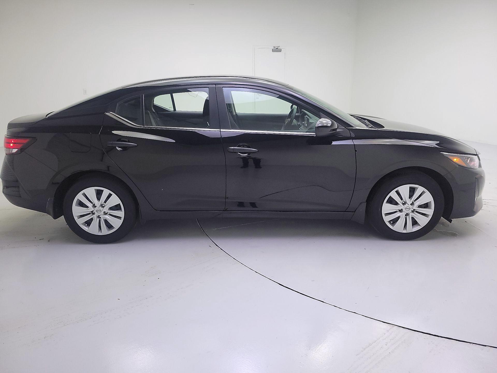 Thumbnail: 2024 Nissan Sentra - 4