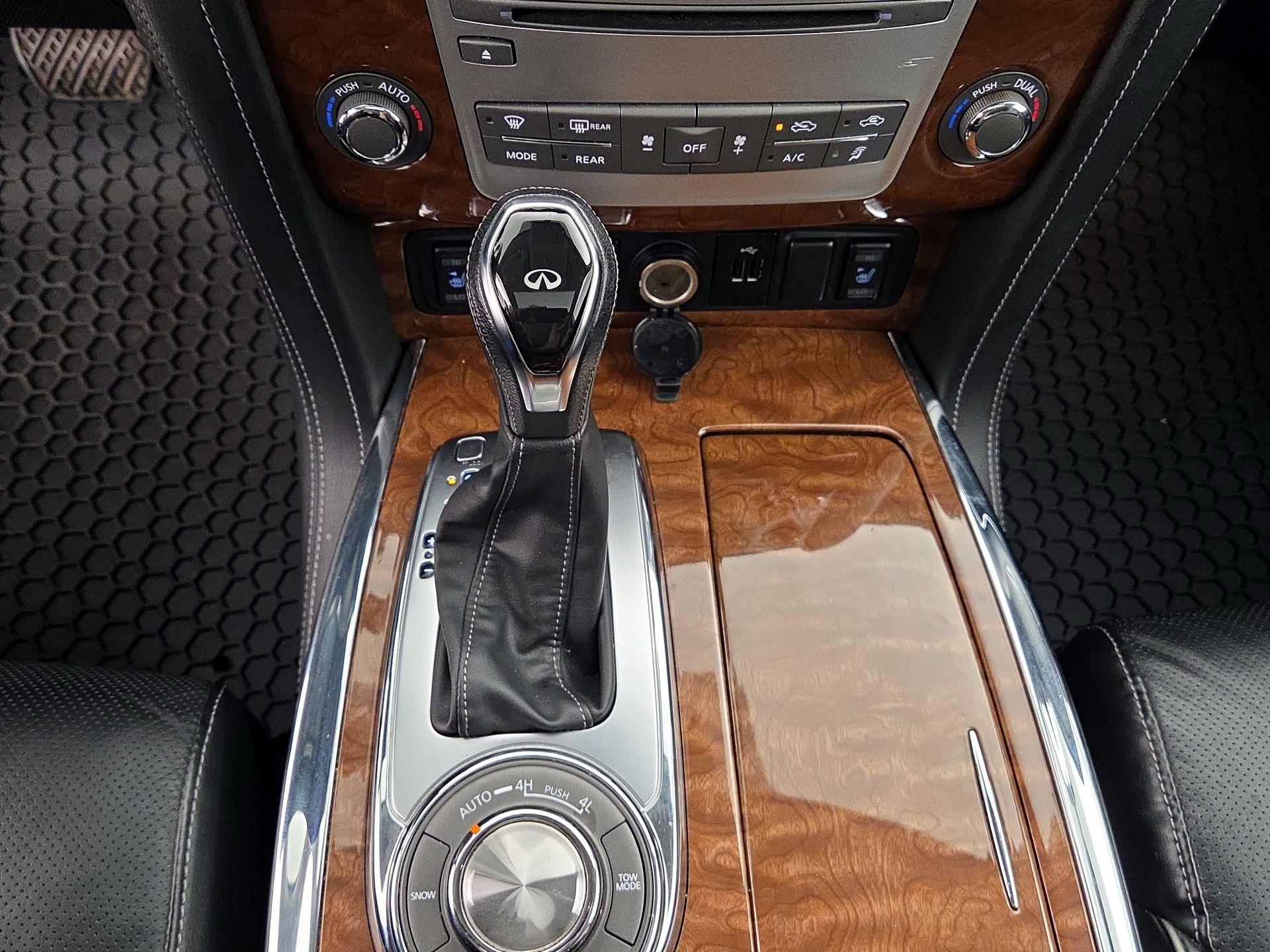 Thumbnail: 2019 INFINITI QX80 - 18