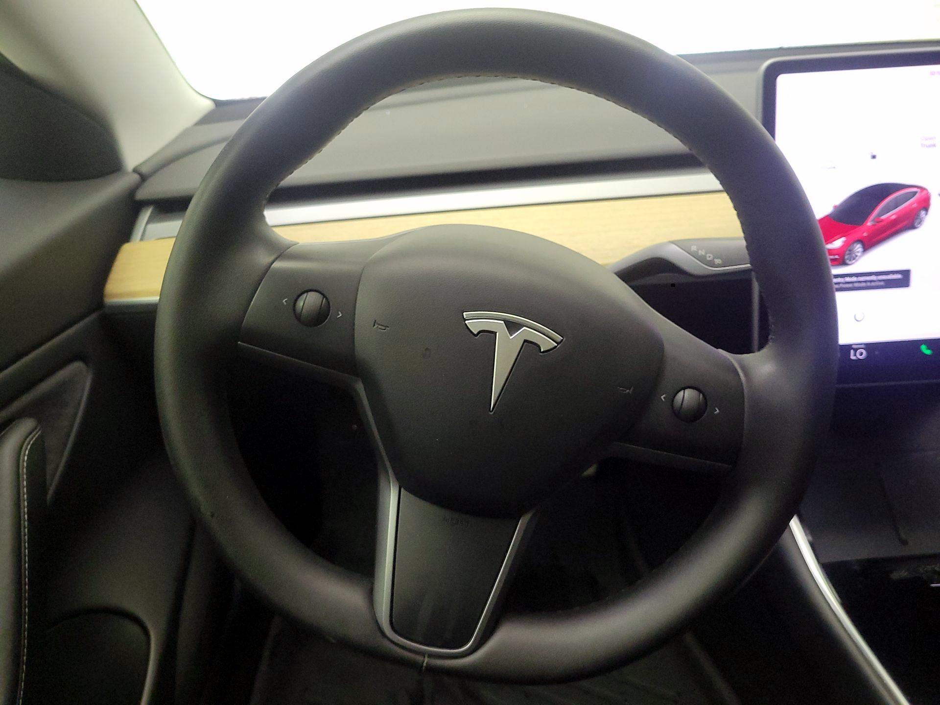 Thumbnail: 2020 Tesla Model 3 - 10