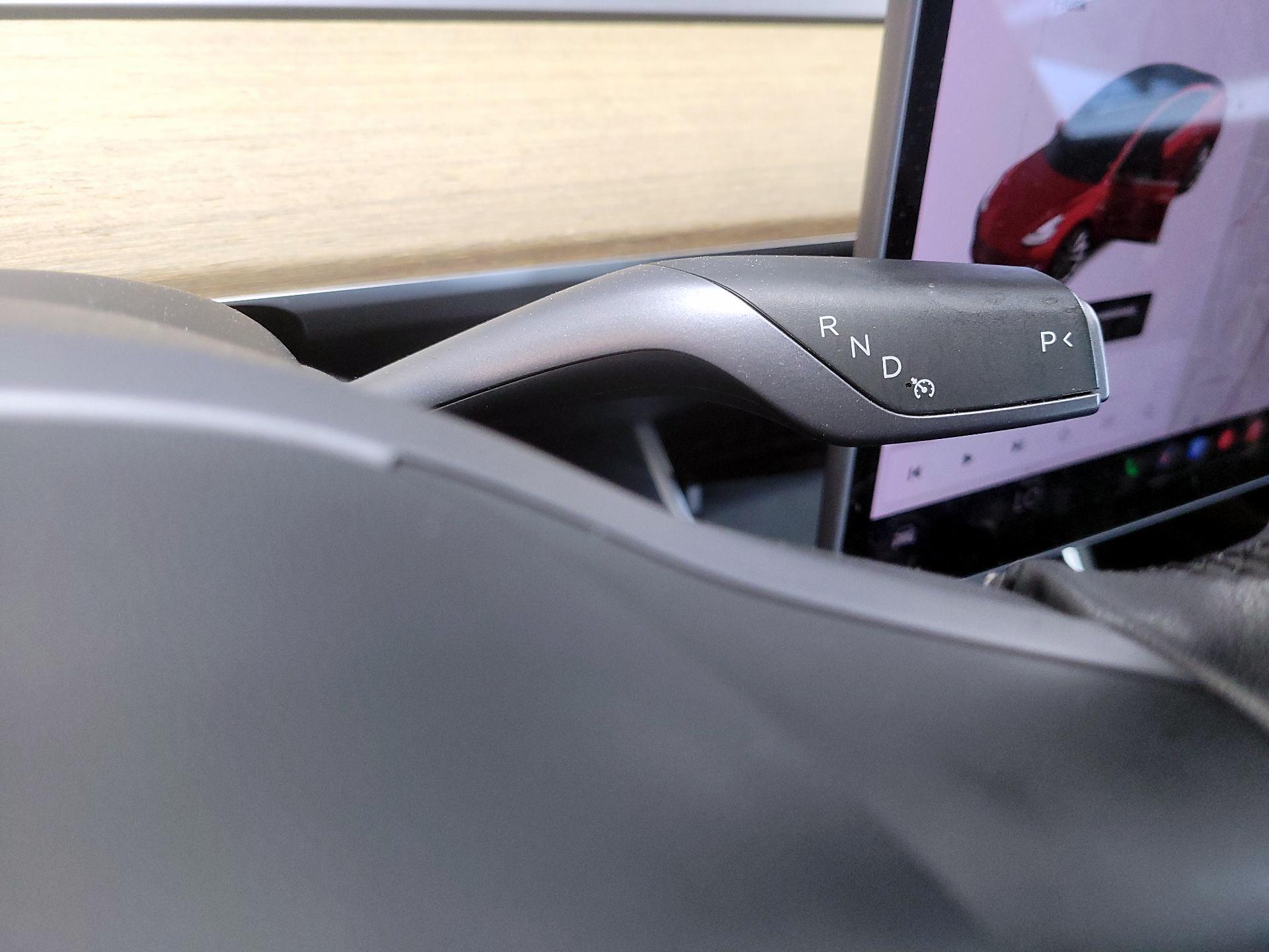 Thumbnail: 2020 Tesla Model 3 - 17