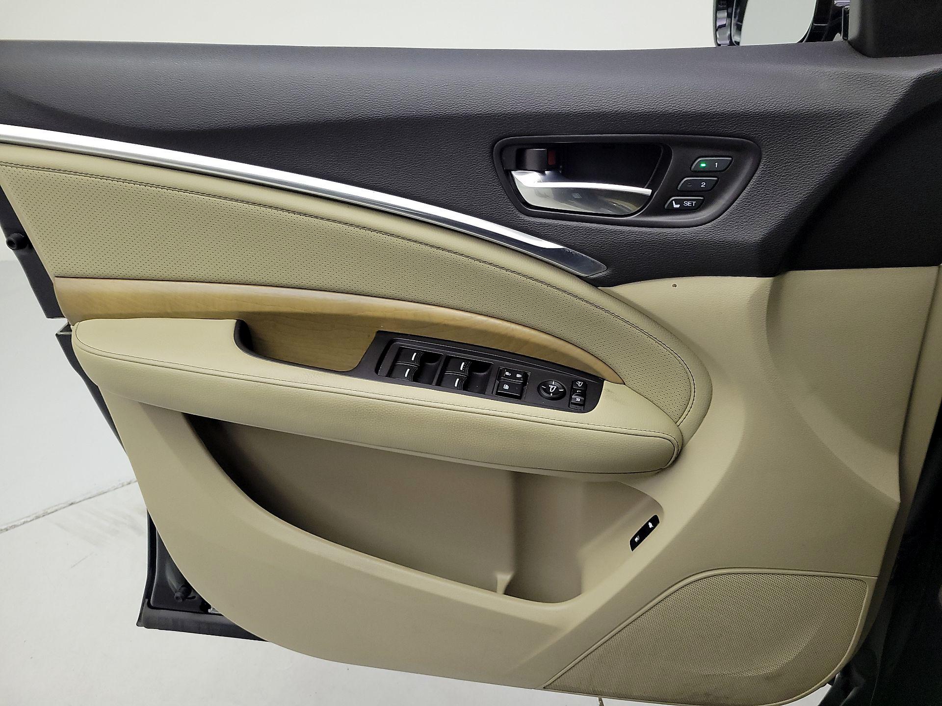 Thumbnail: 2020 Acura MDX - 12