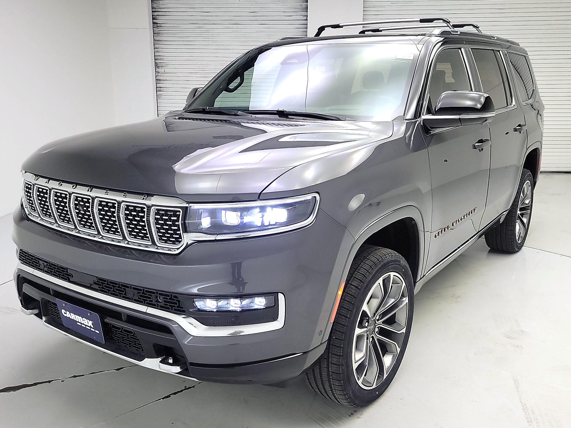 Thumbnail: 2024 Jeep Grand Wagoneer - 3