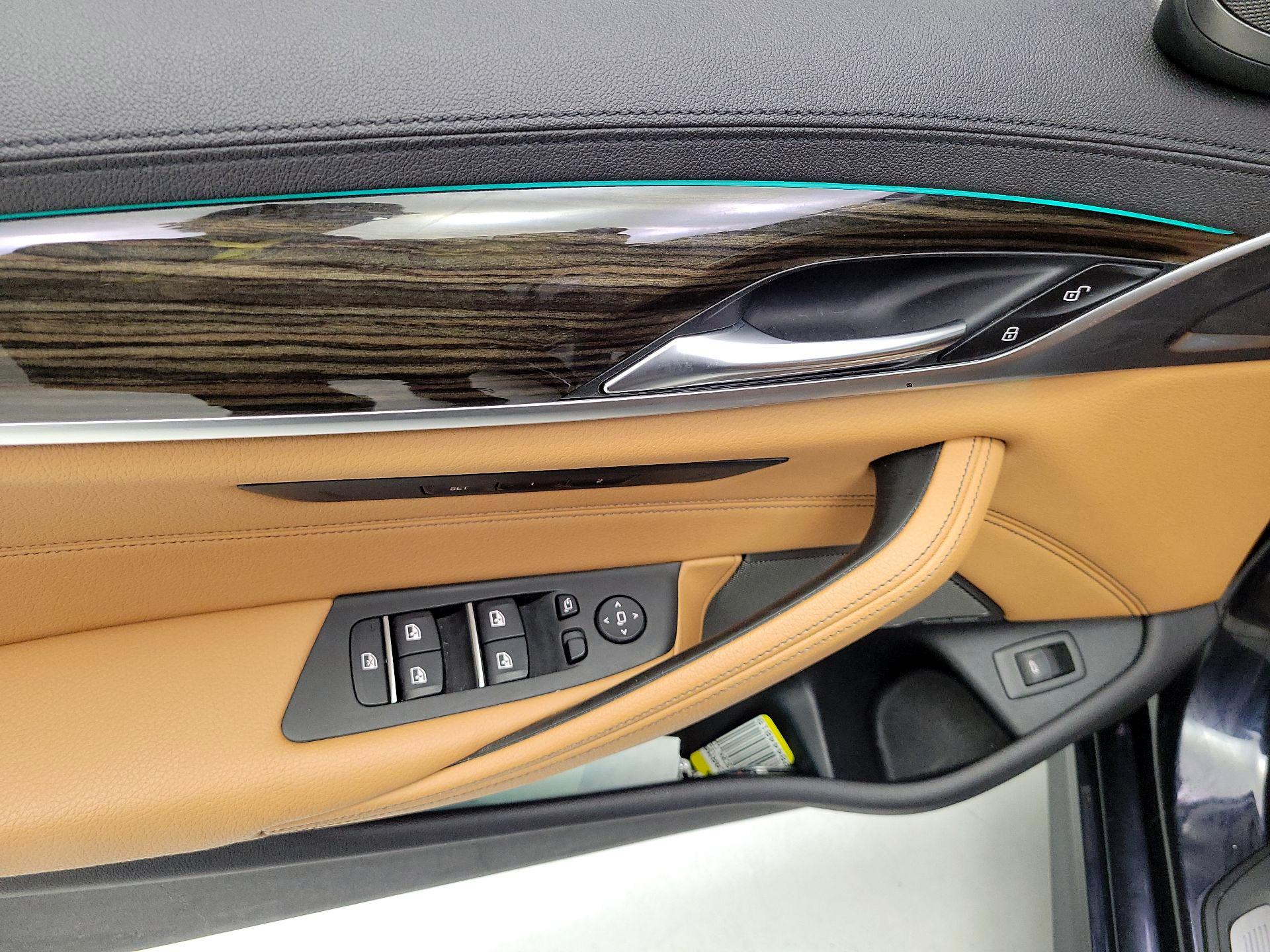 Thumbnail: 2020 BMW 5 Series - 10