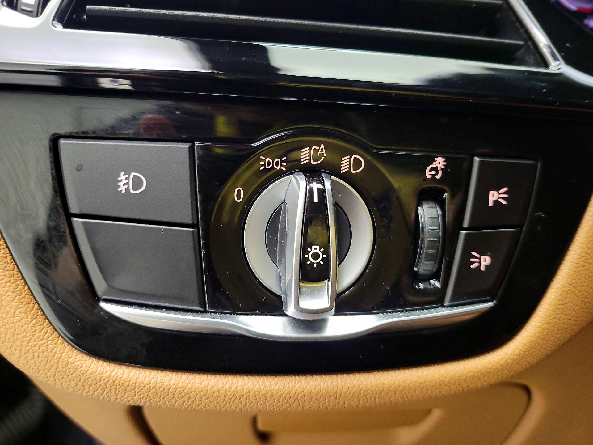 Thumbnail: 2020 BMW 5 Series - 11