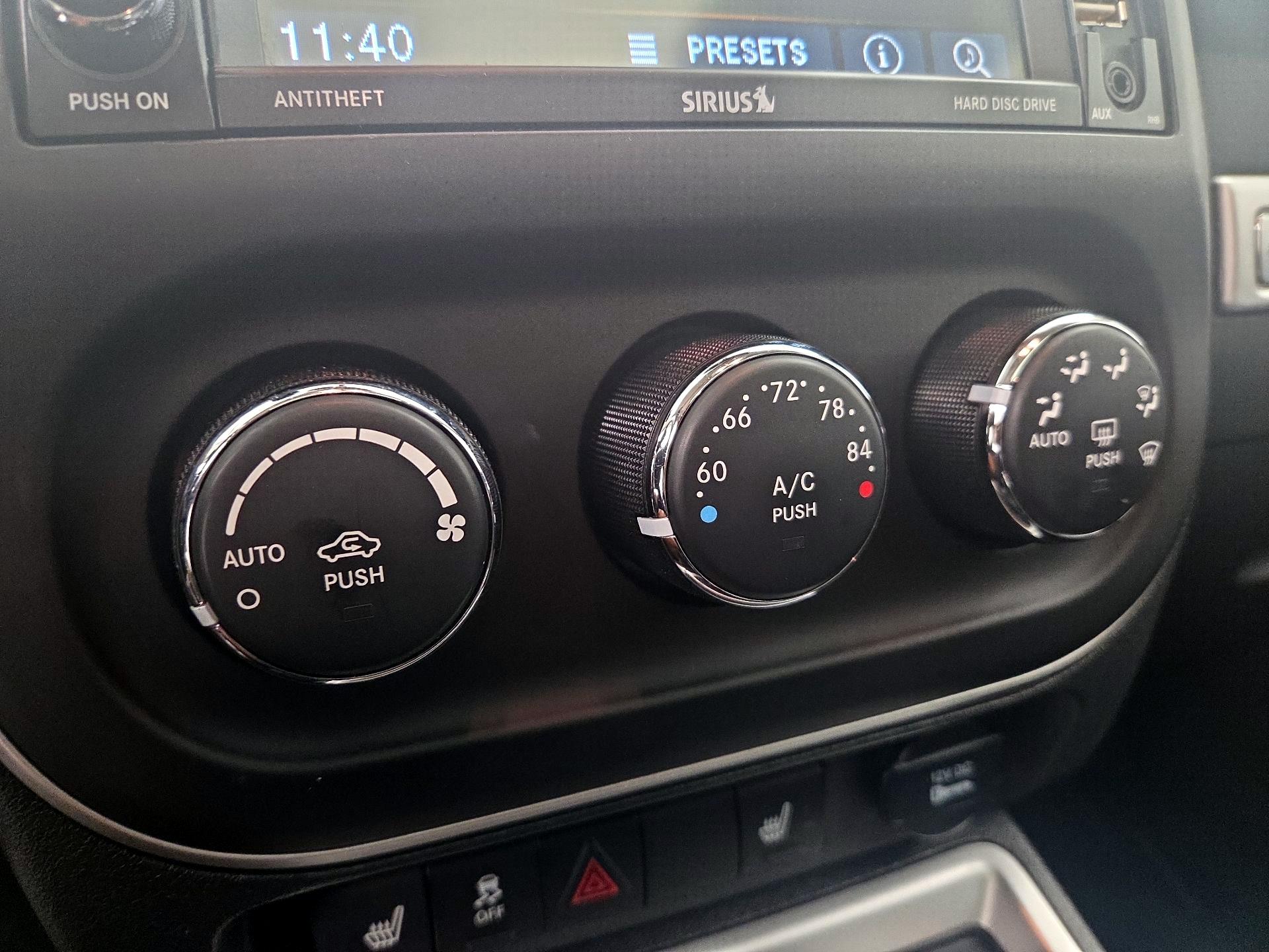 Thumbnail: 2014 Jeep Compass - 16
