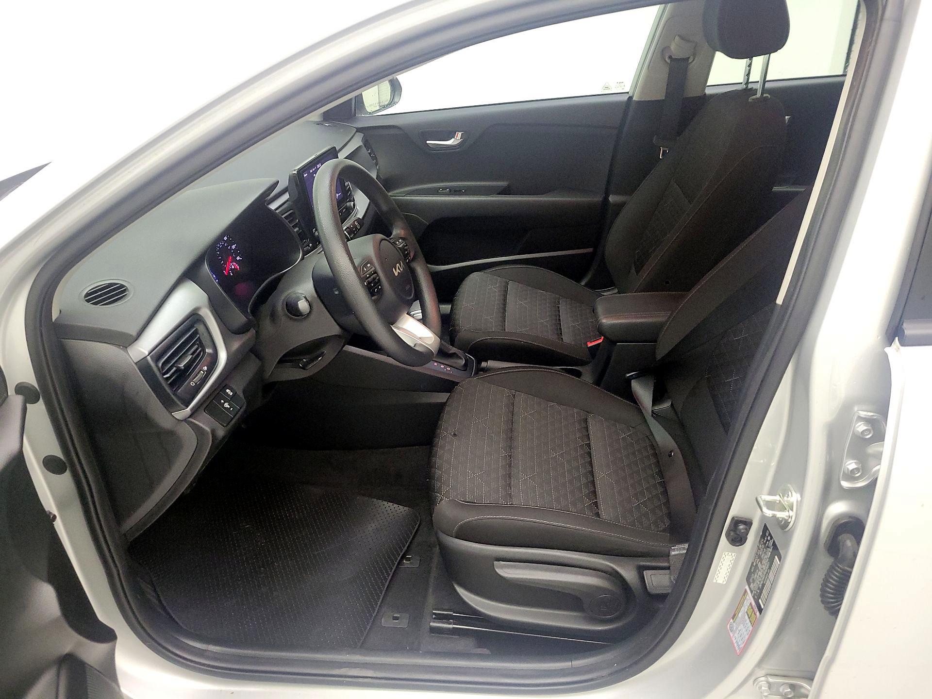 Thumbnail: 2023 Kia Rio - 9