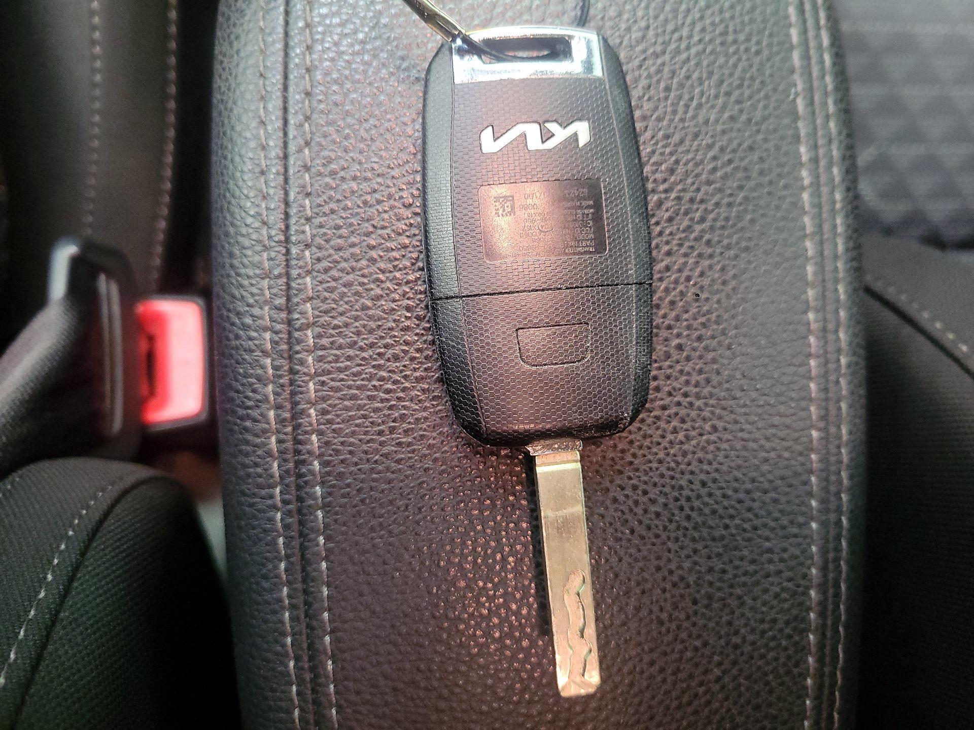 Thumbnail: 2023 Kia Rio - 20