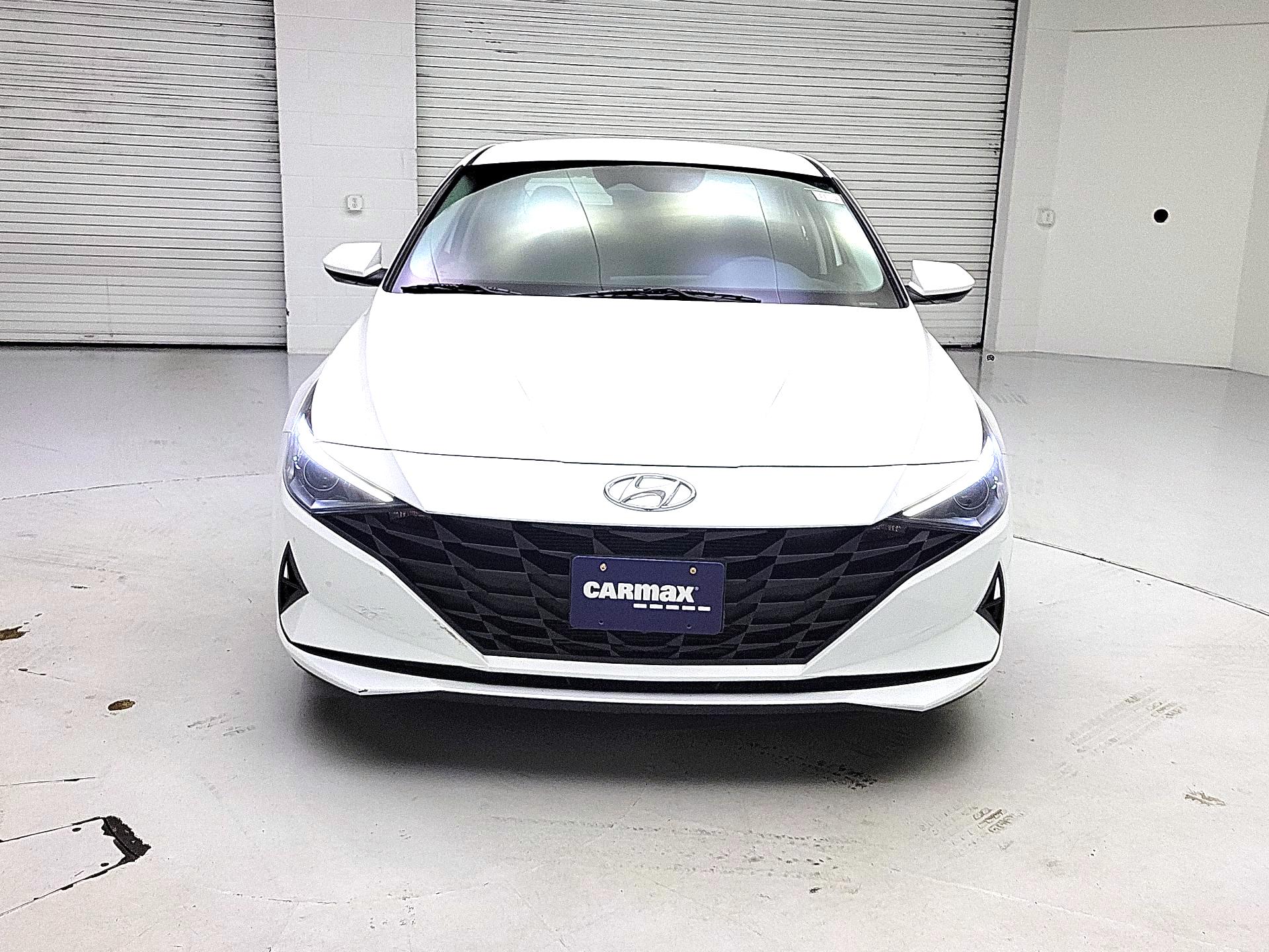 Thumbnail: 2022 Hyundai Elantra - 2